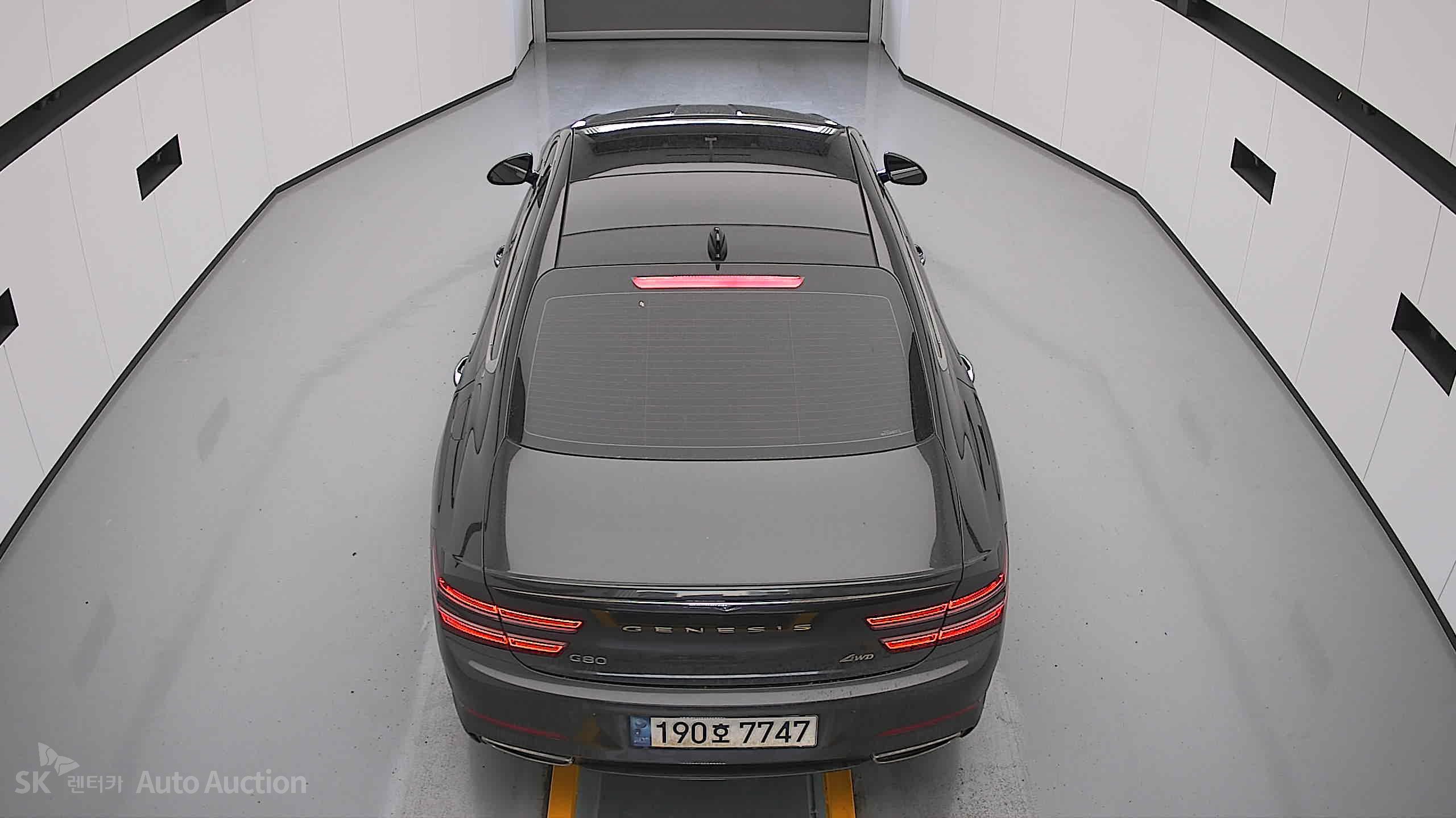 2022 - genesis g80
