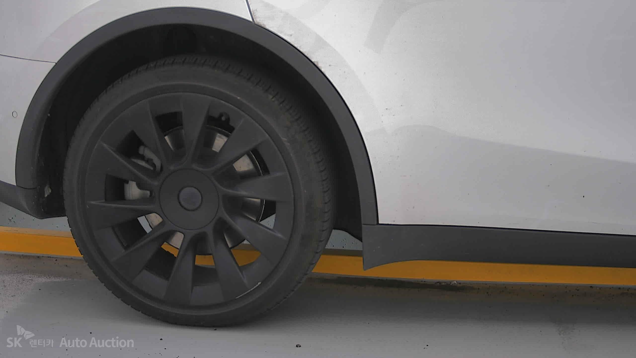 2022 - tesla model y