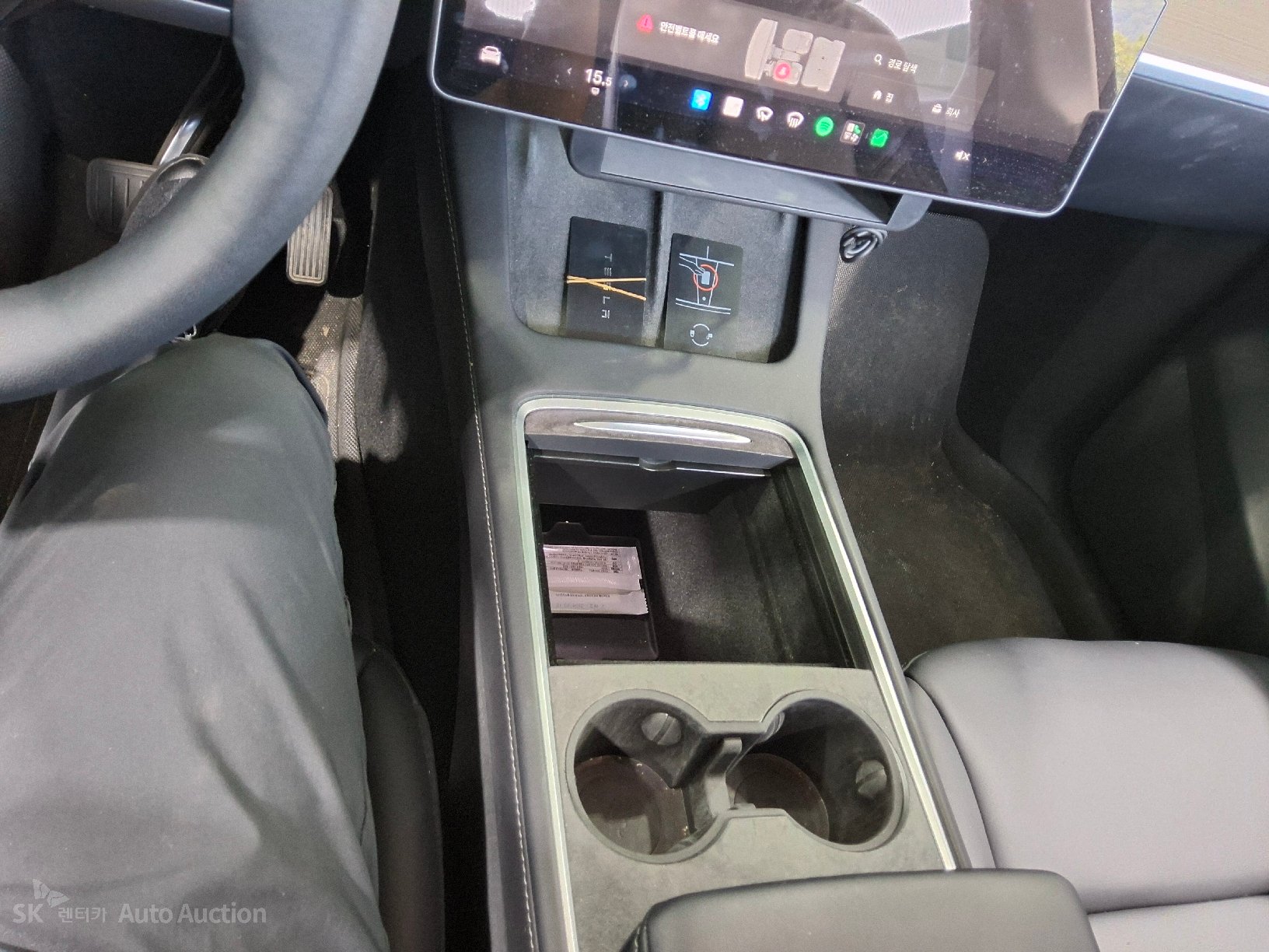 2022 - tesla model y
