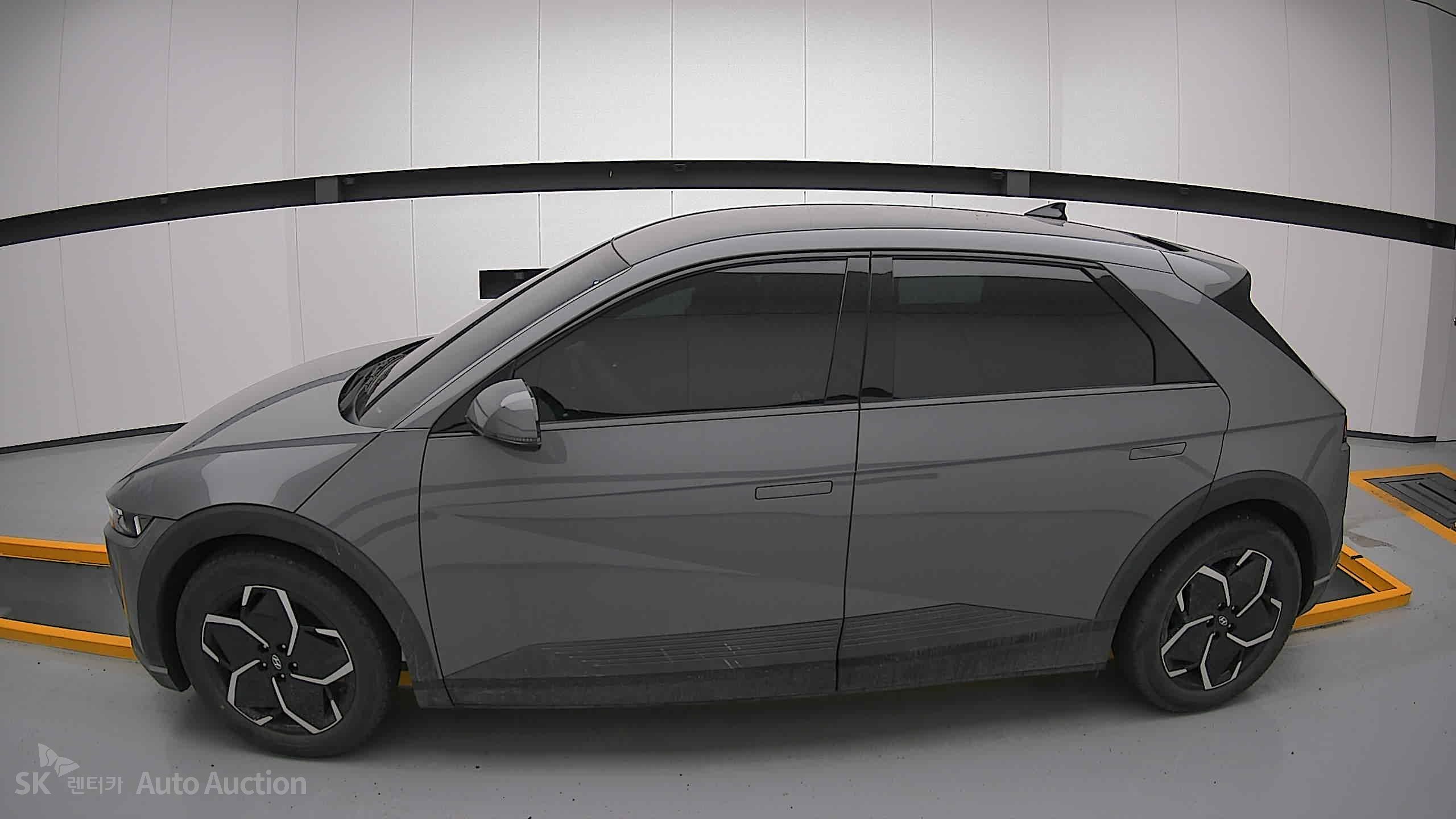 2022 - hyundai ioniq