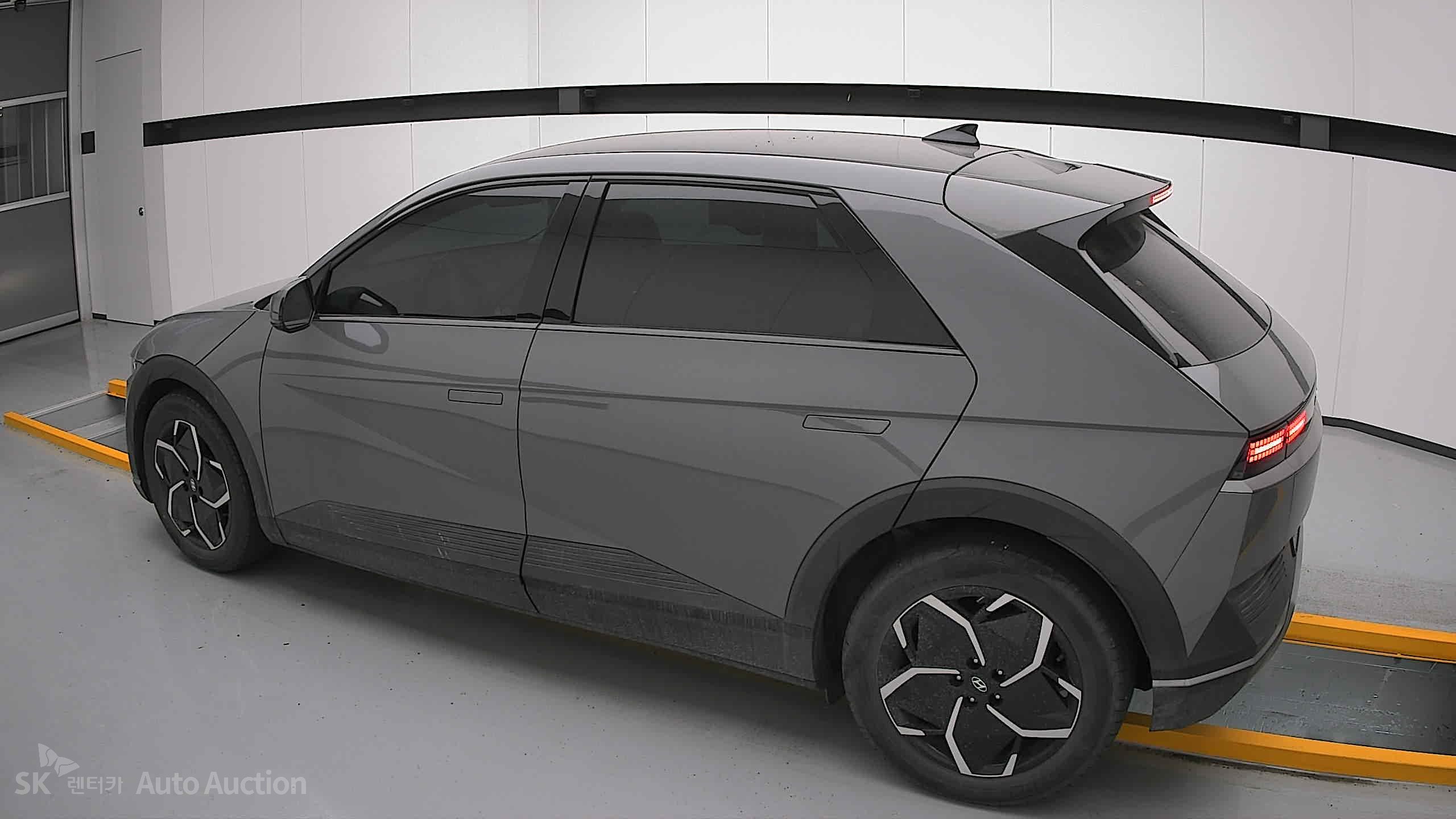 2022 - hyundai ioniq