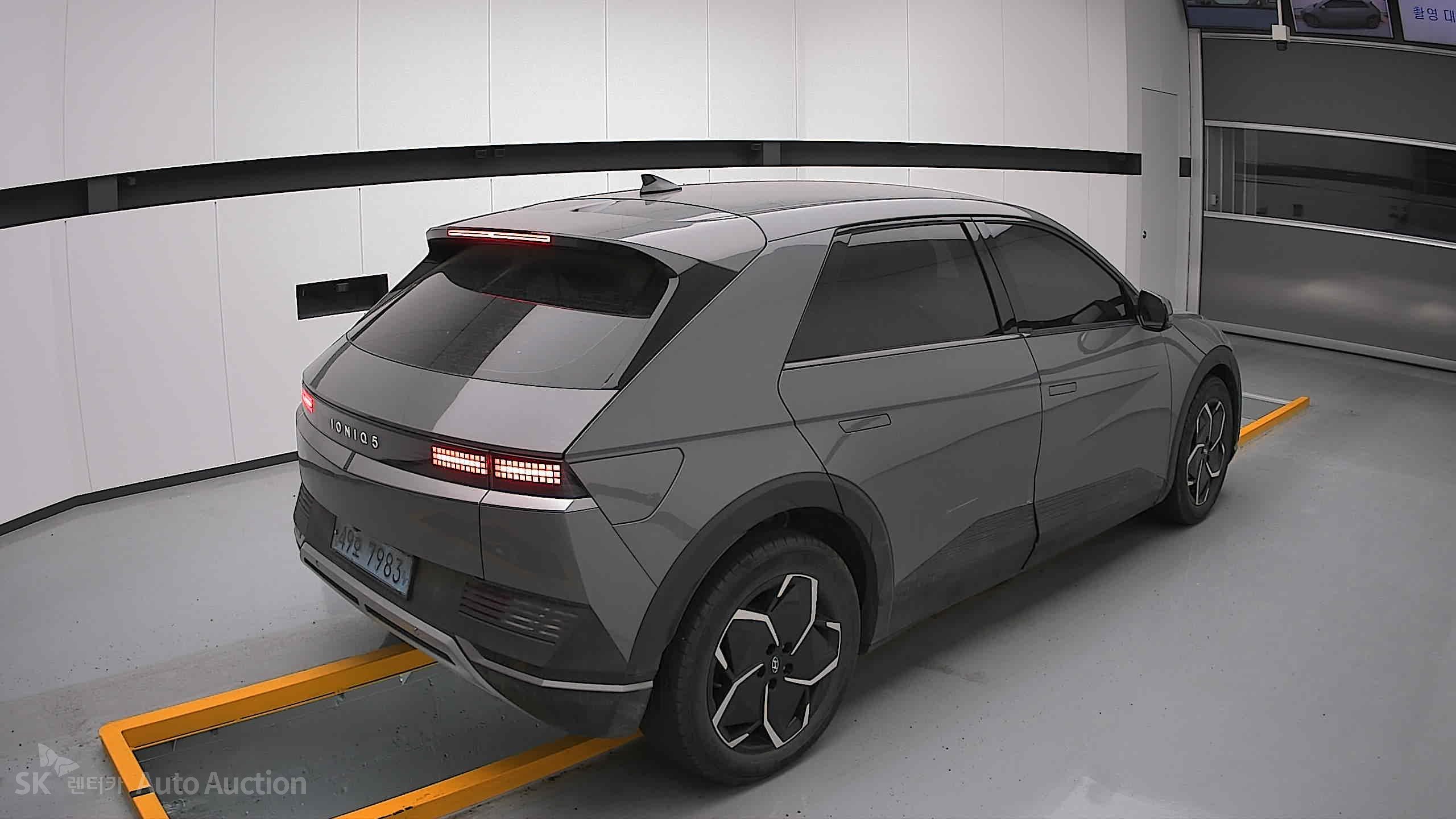 2022 - hyundai ioniq