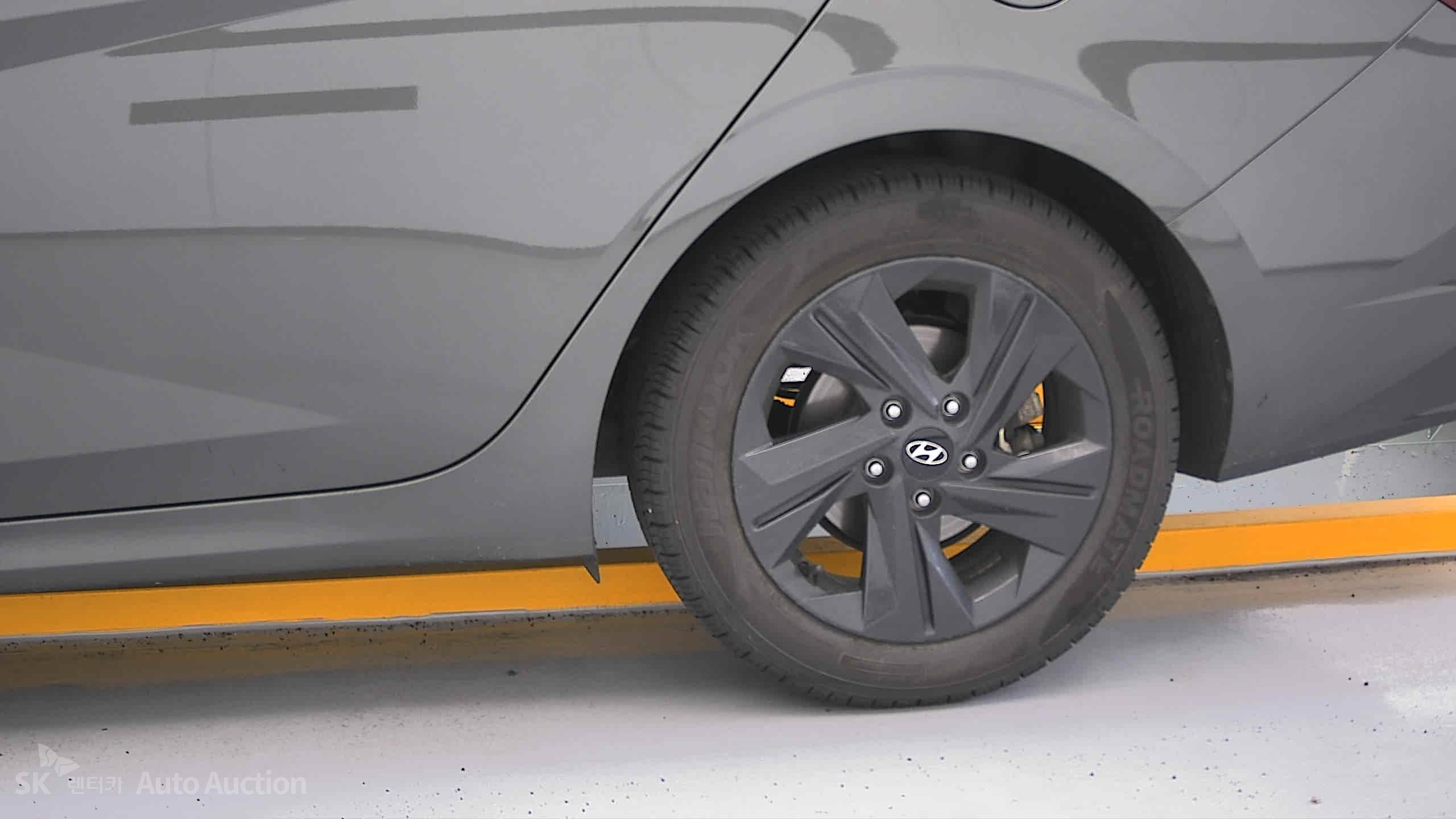 2023 - hyundai avante