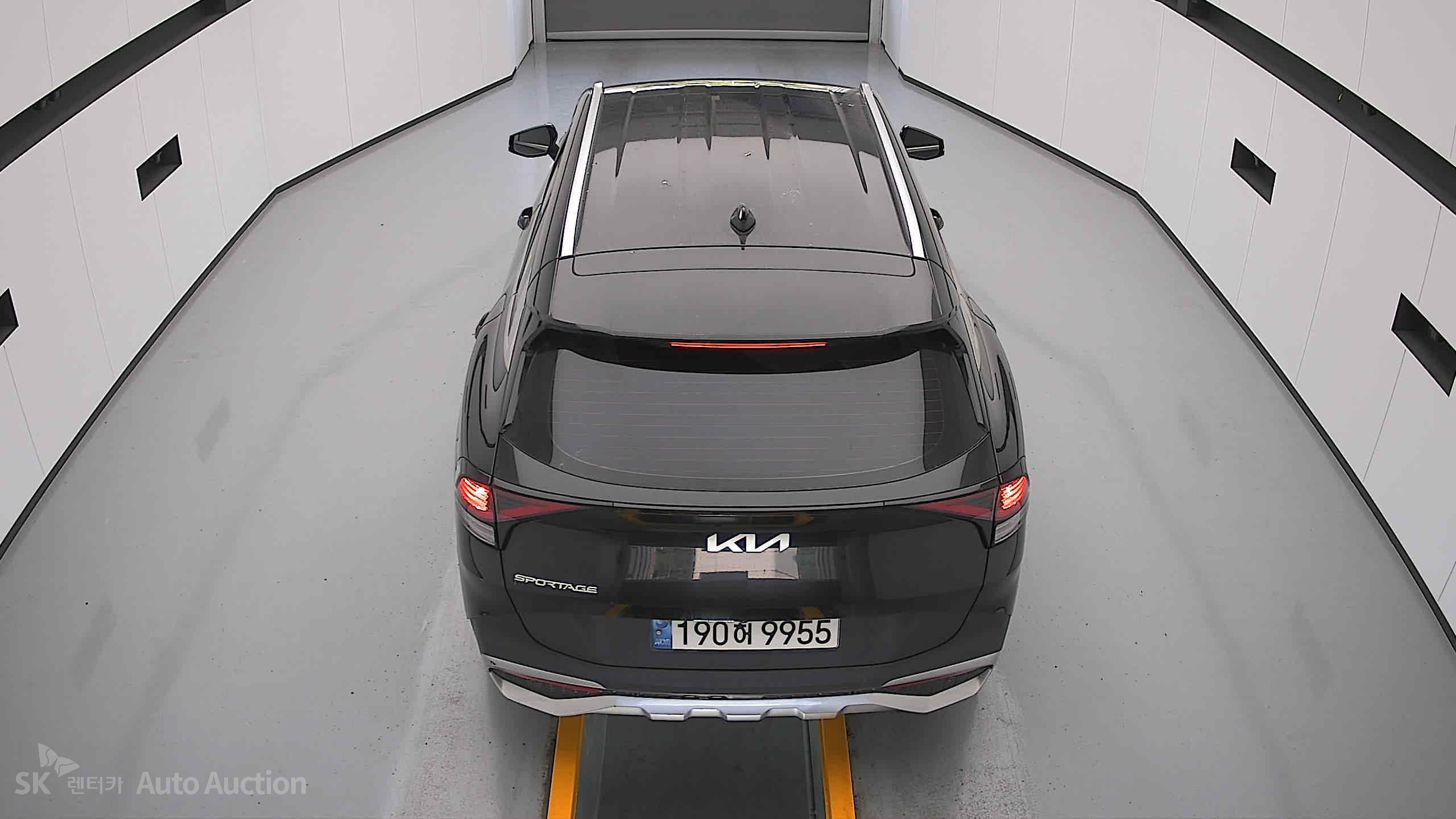 2023 - kia sportage