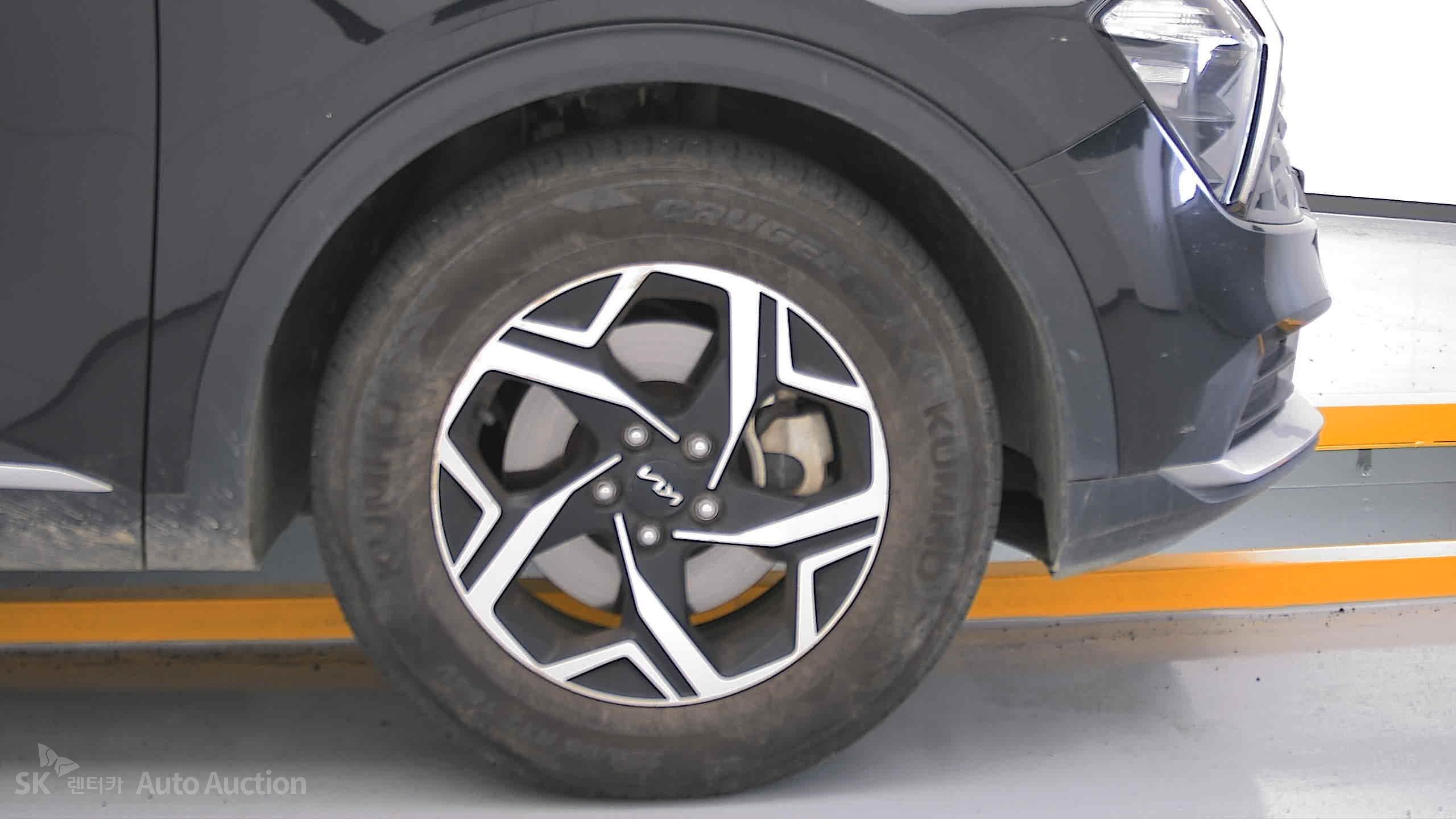 2023 - kia sportage