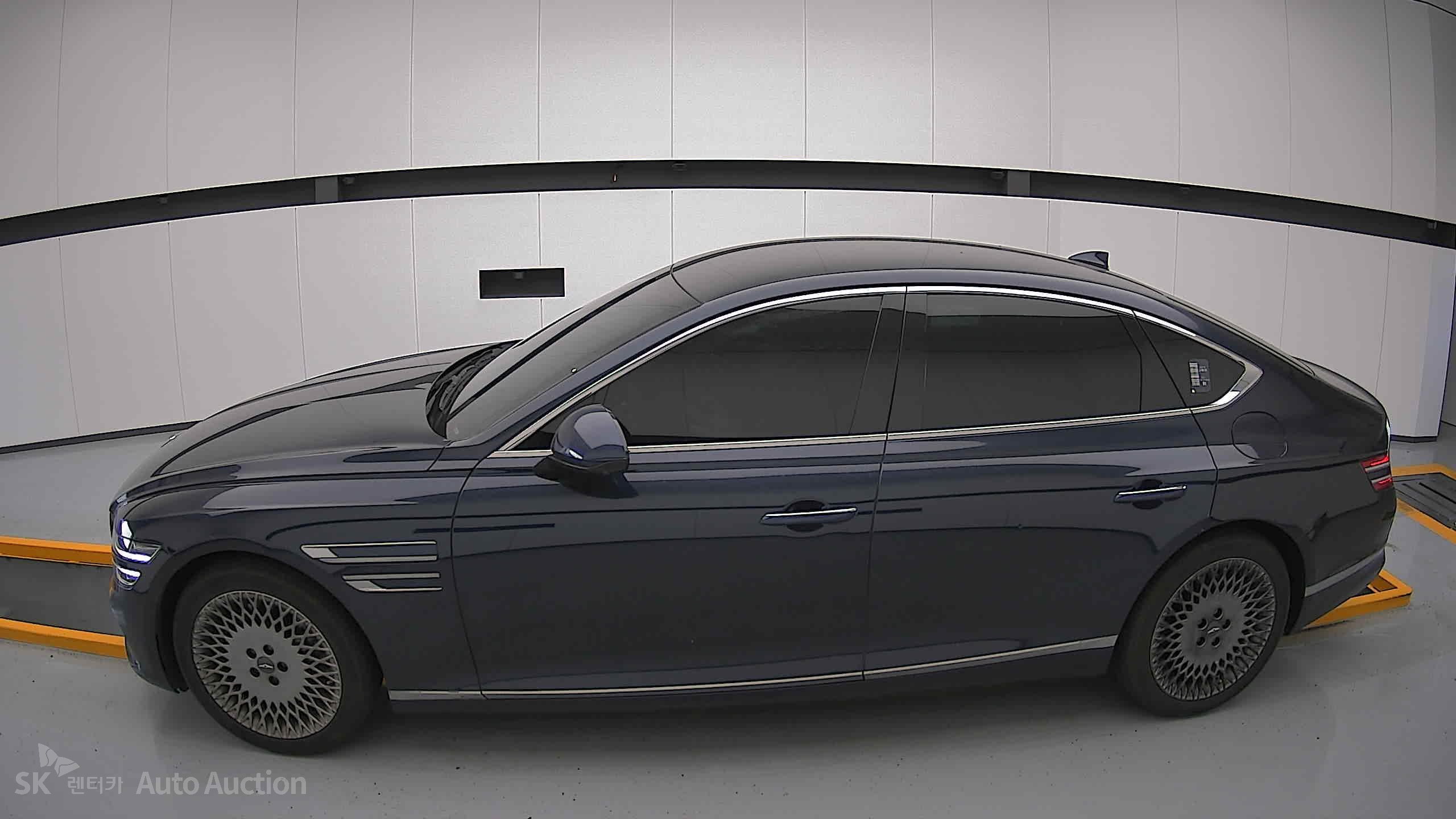 2021 - genesis g80