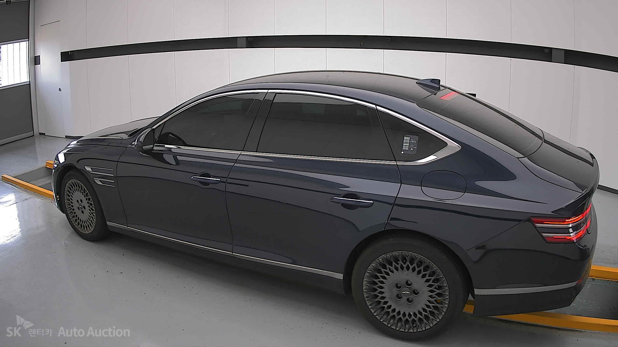 2021 - genesis g80