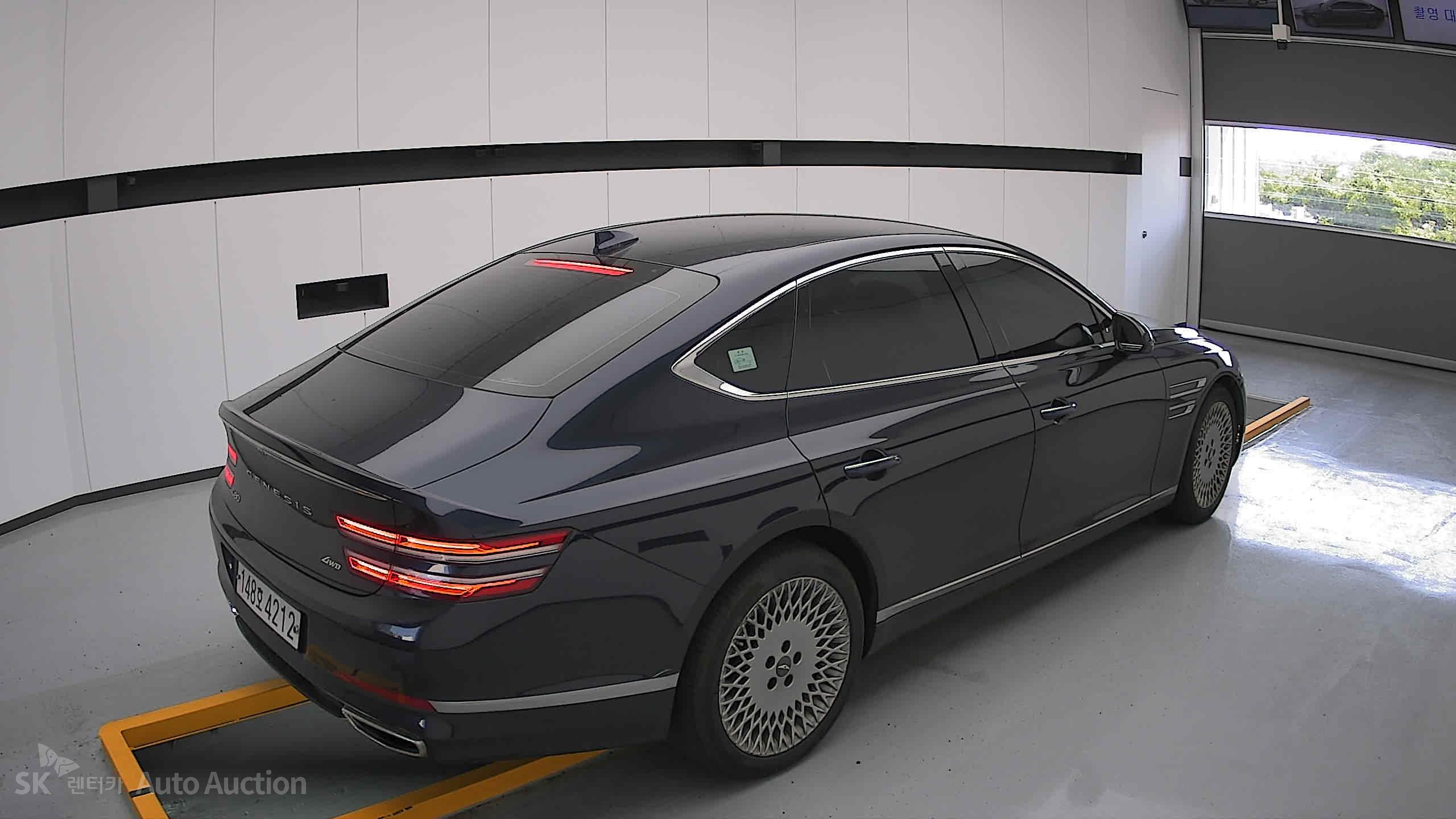 2021 - genesis g80
