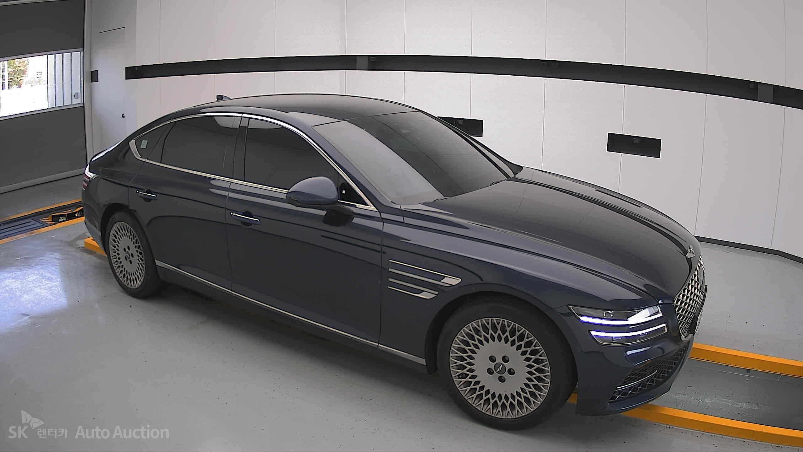 2021 - genesis g80