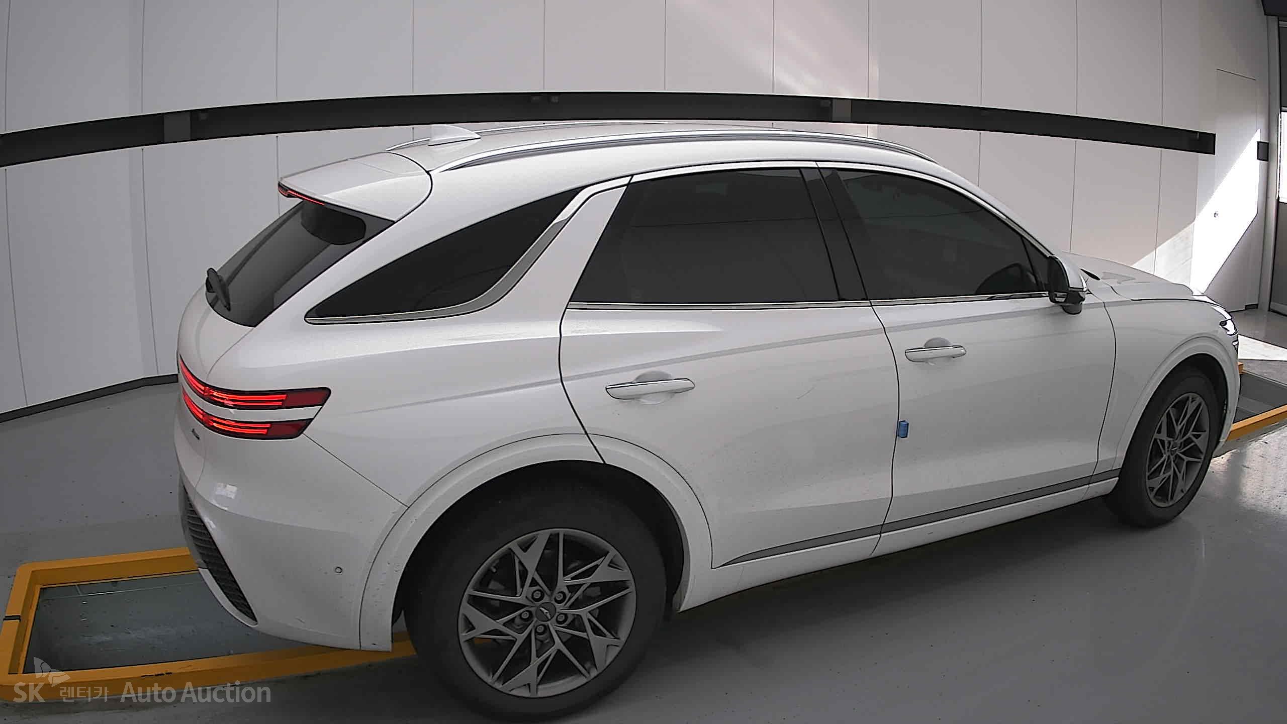 2022 - genesis gv70