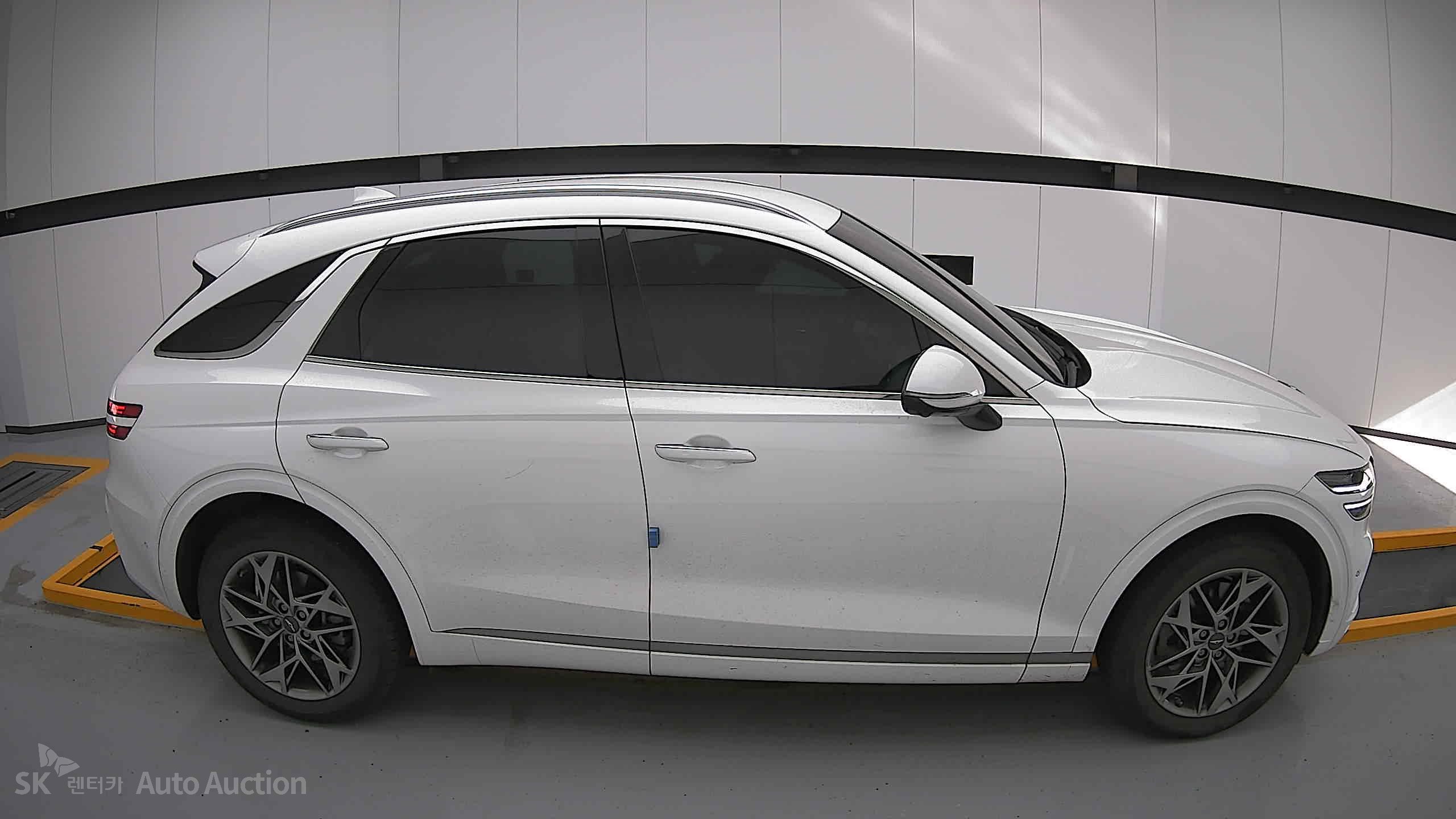 2022 - genesis gv70