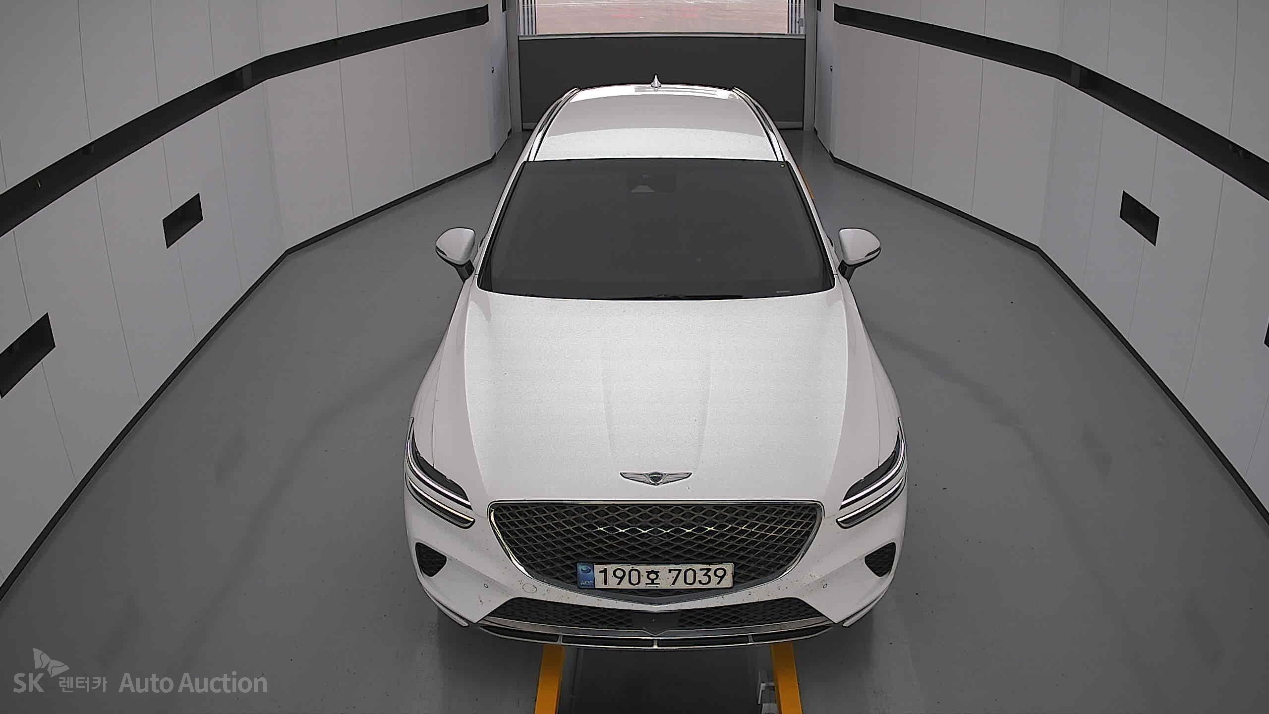 2022 - genesis gv70