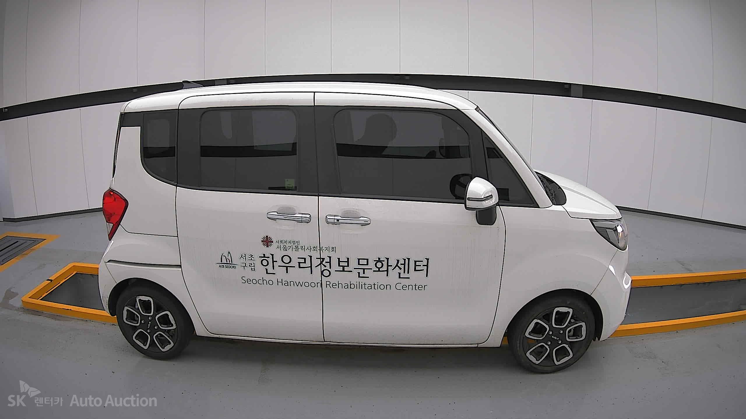 2022 - kia ray