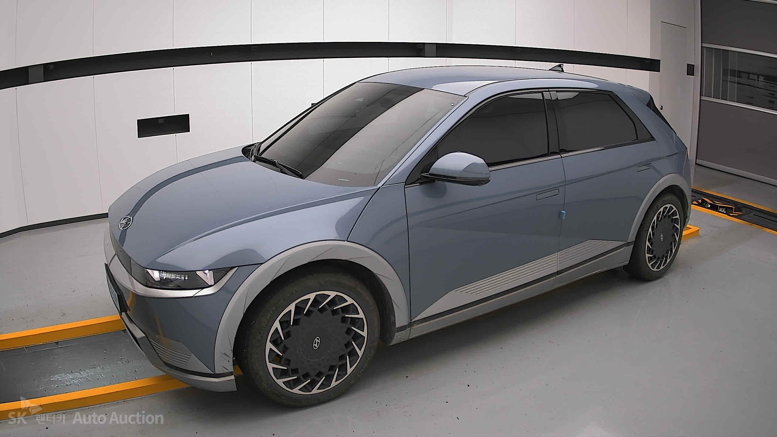 2022 - hyundai ioniq