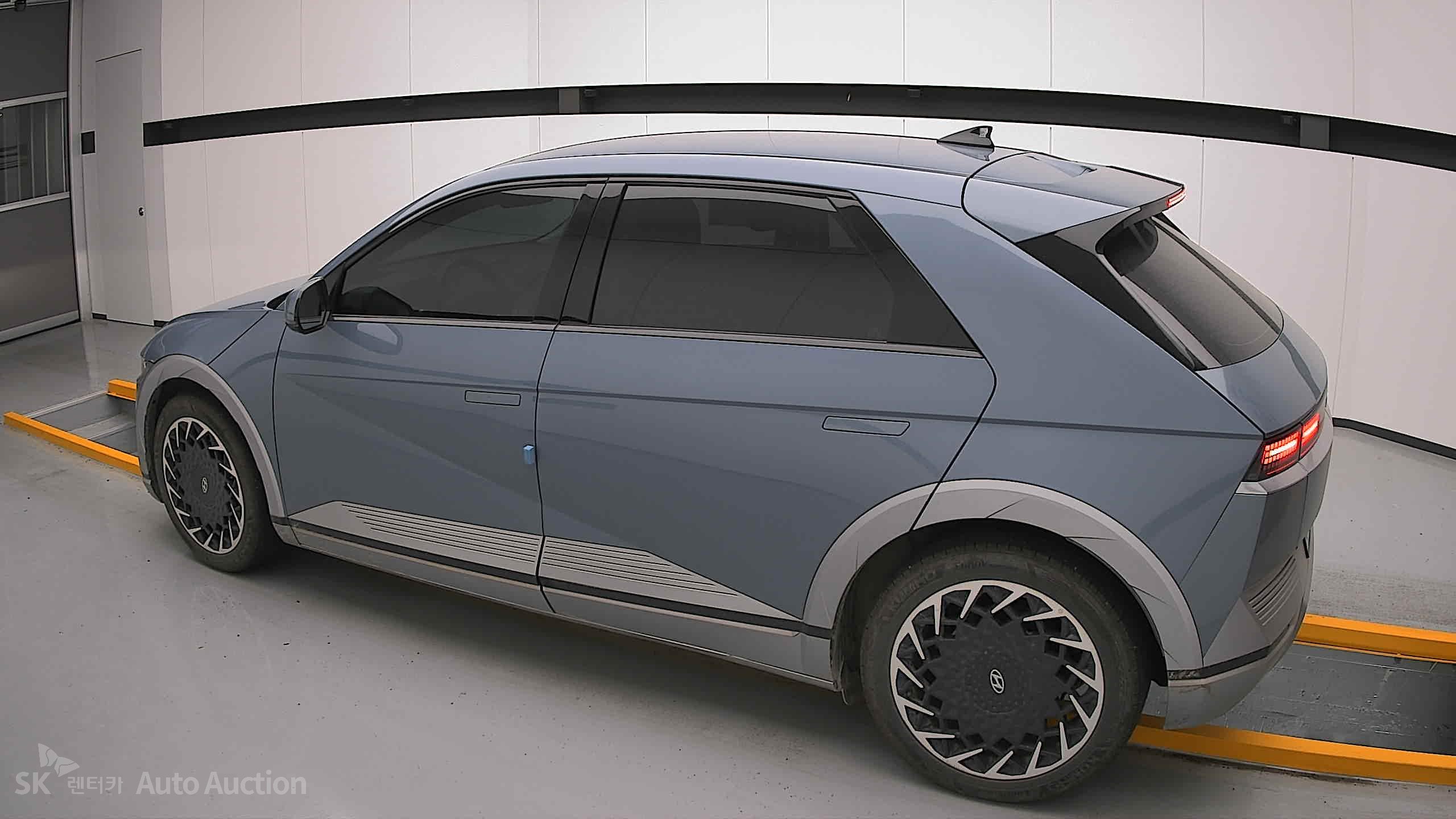 2022 - hyundai ioniq