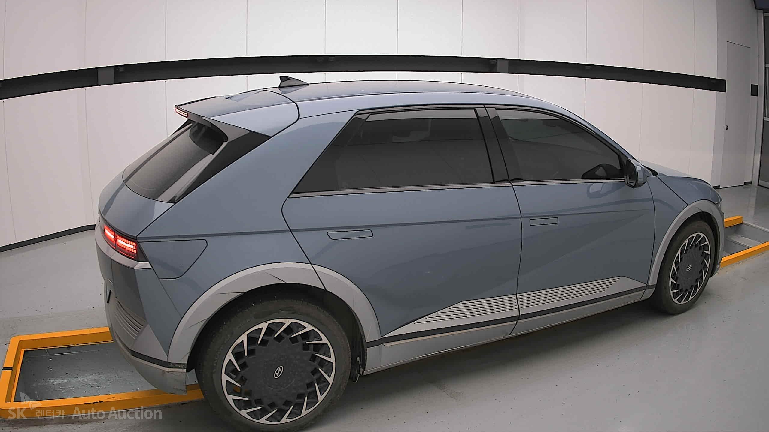 2022 - hyundai ioniq
