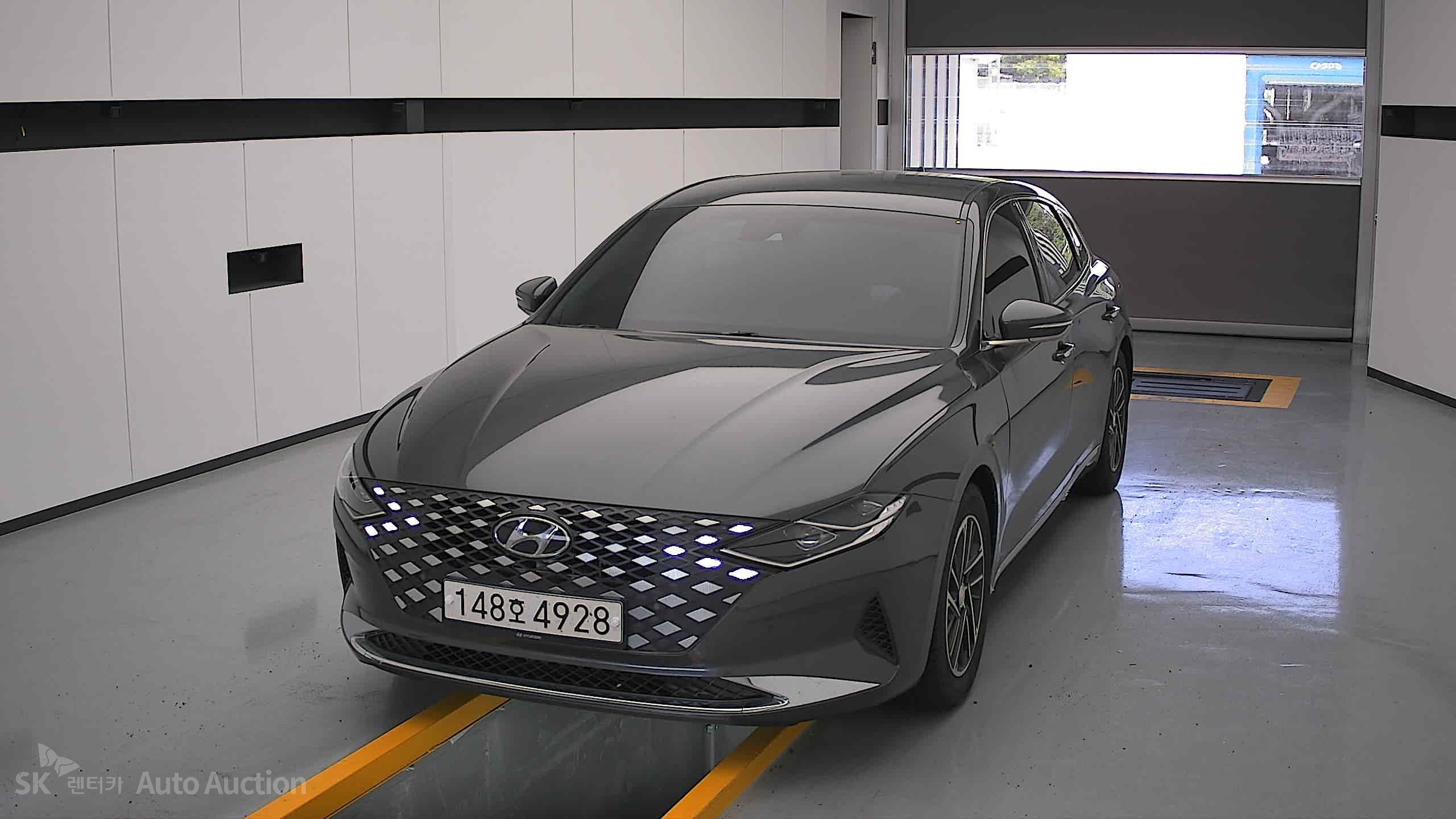 2022 - hyundai grandeur