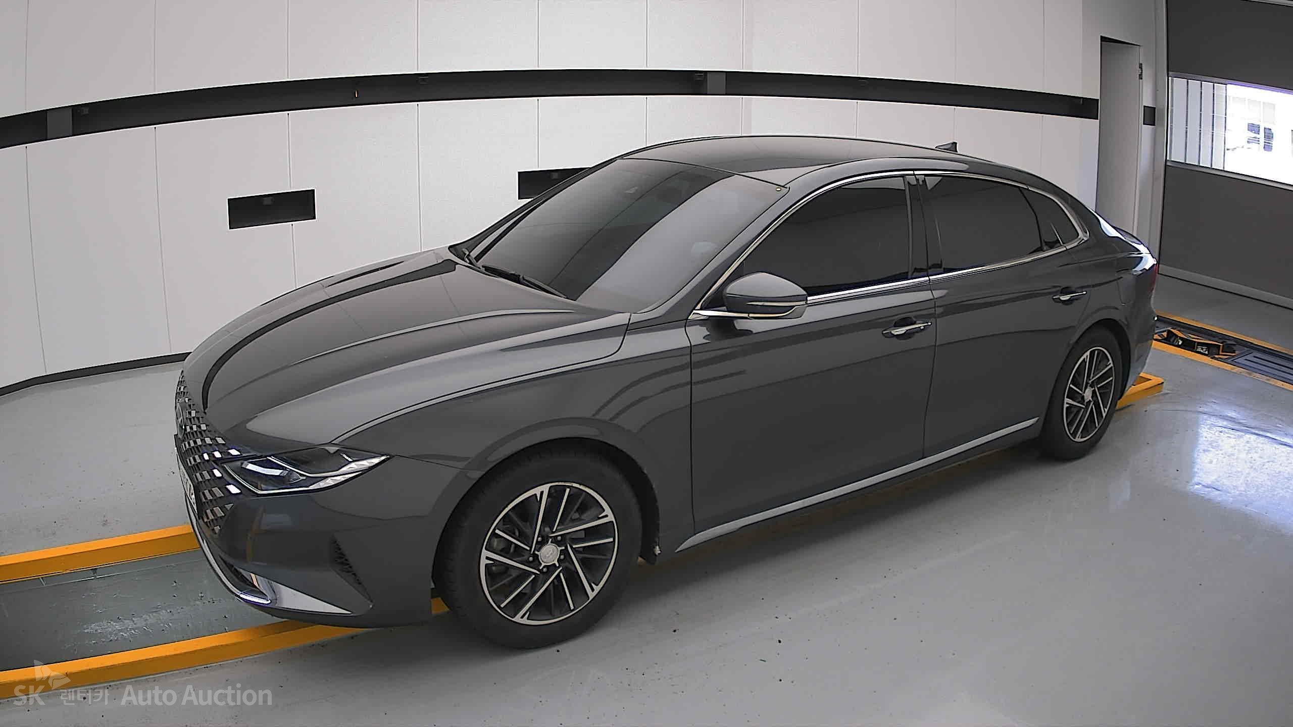 2022 - hyundai grandeur