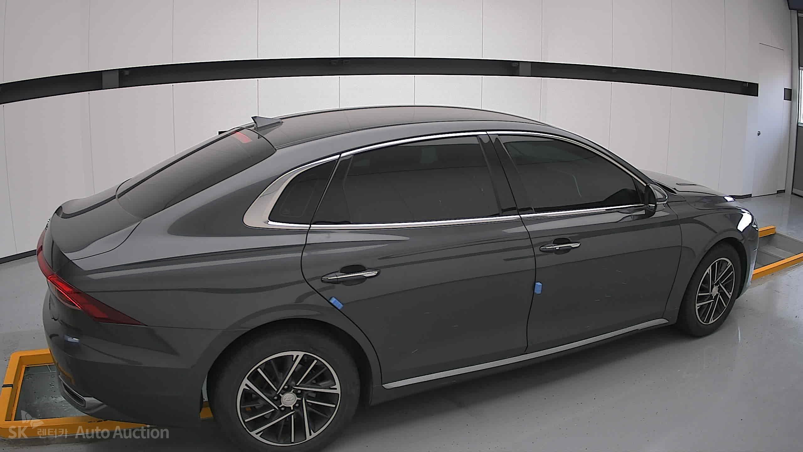 2022 - hyundai grandeur