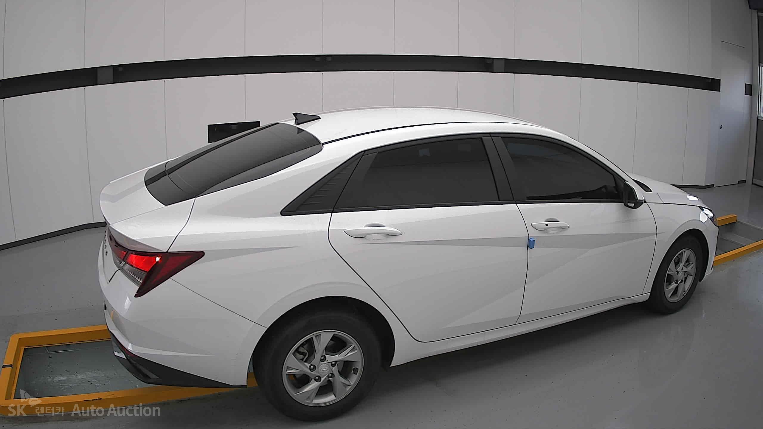 2023 - hyundai avante
