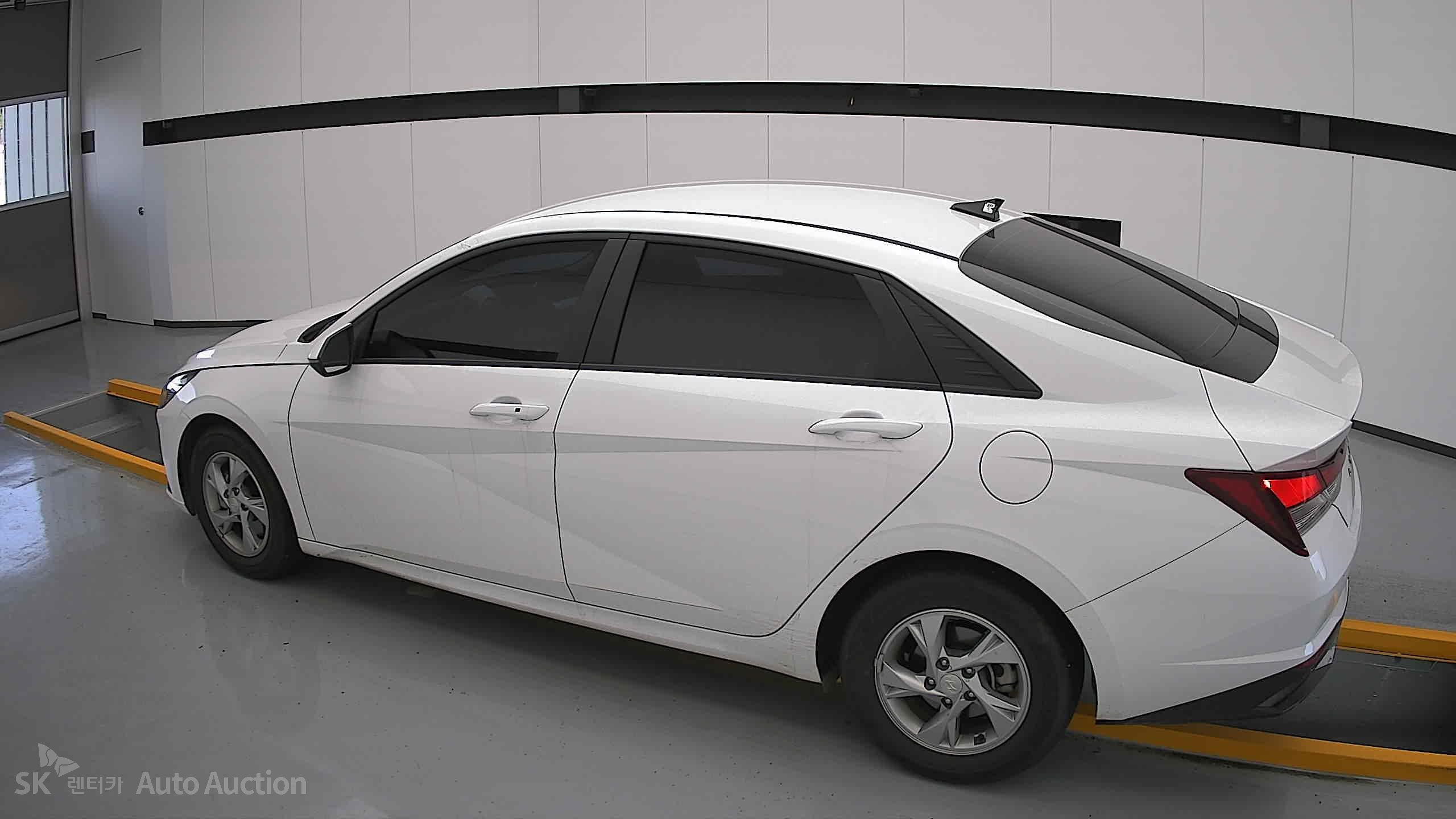 2023 - hyundai avante
