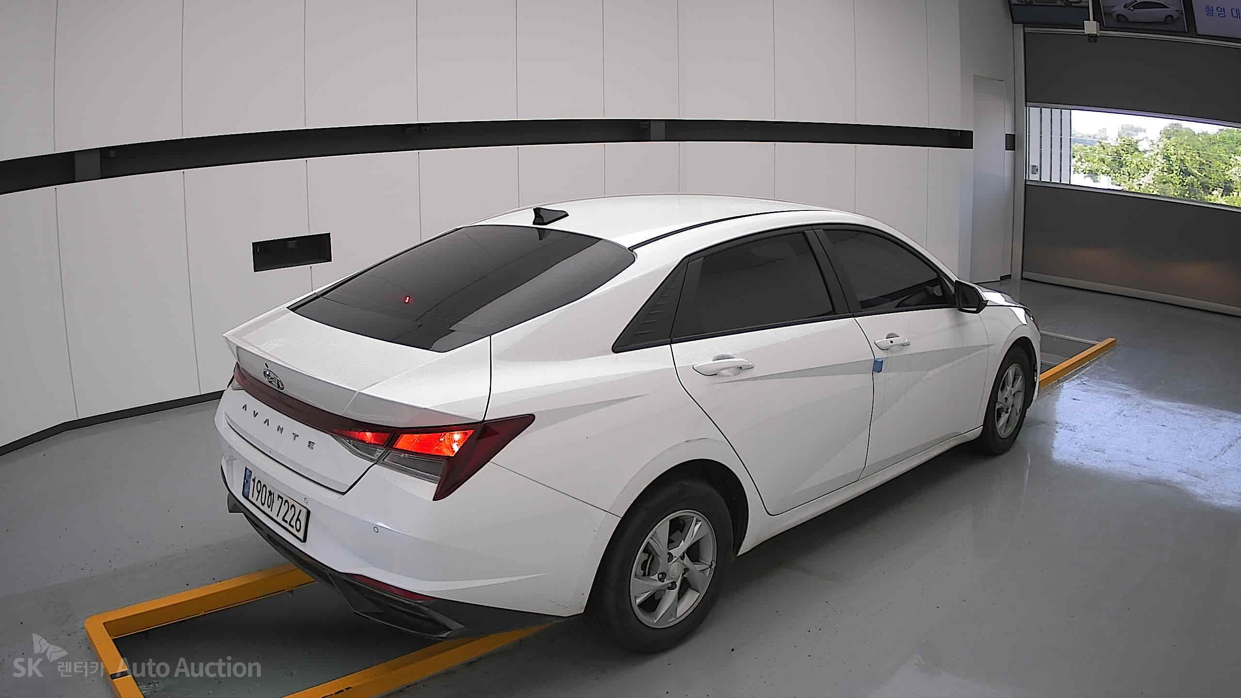2023 - hyundai avante