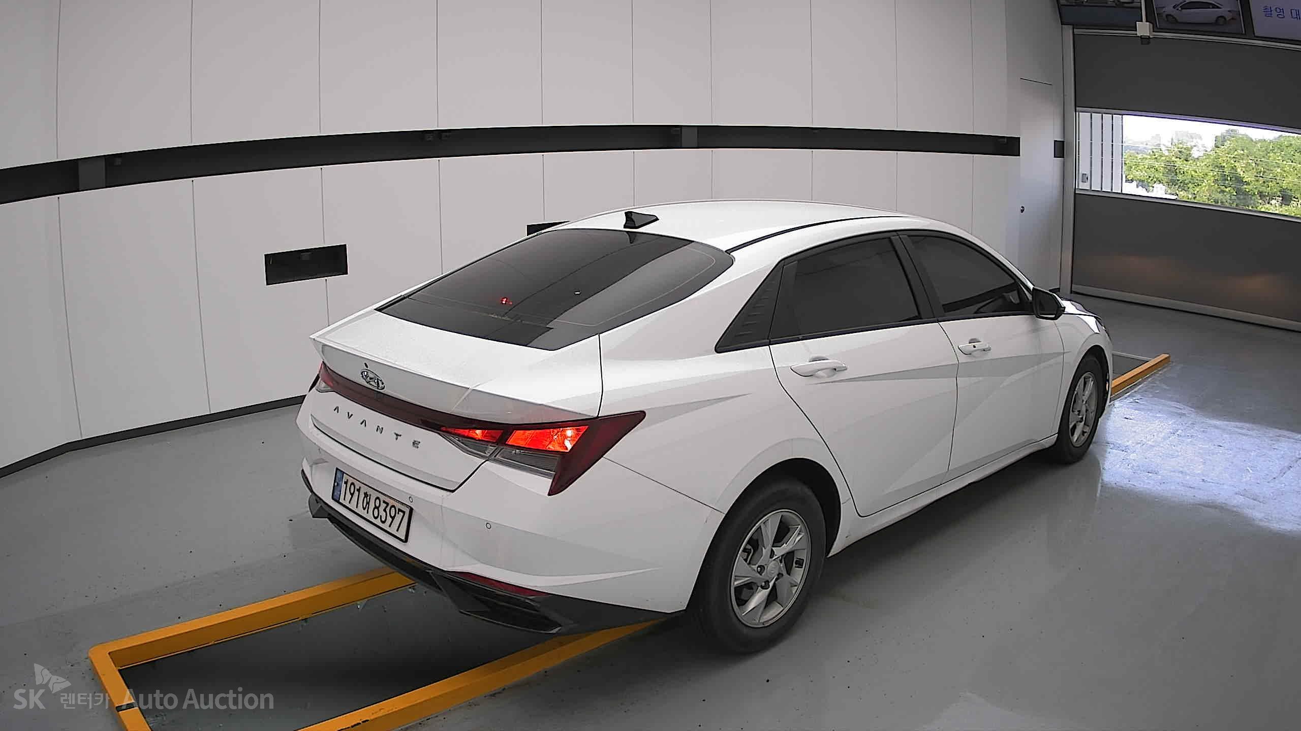 2023 - hyundai avante