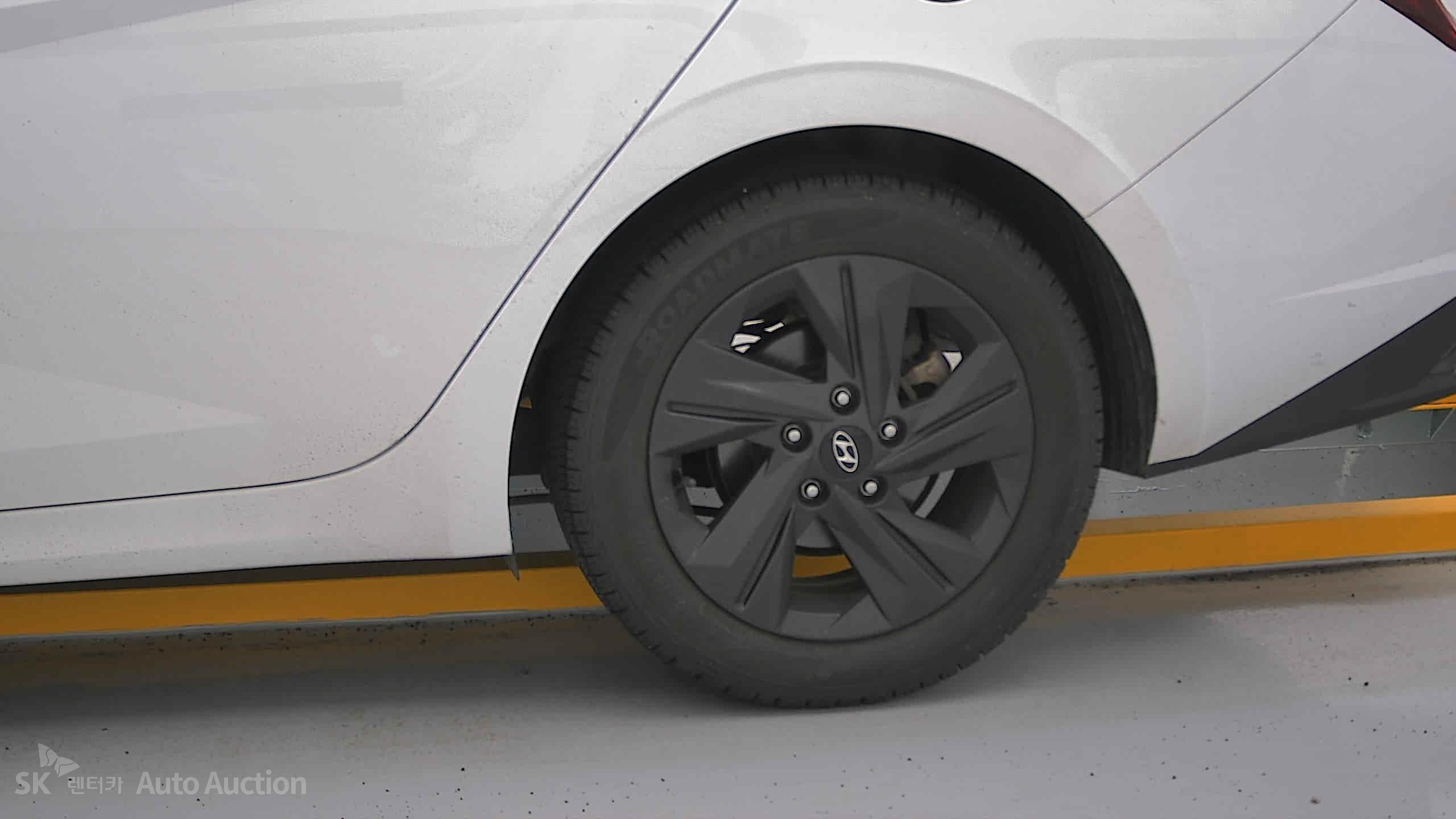 2023 - hyundai avante