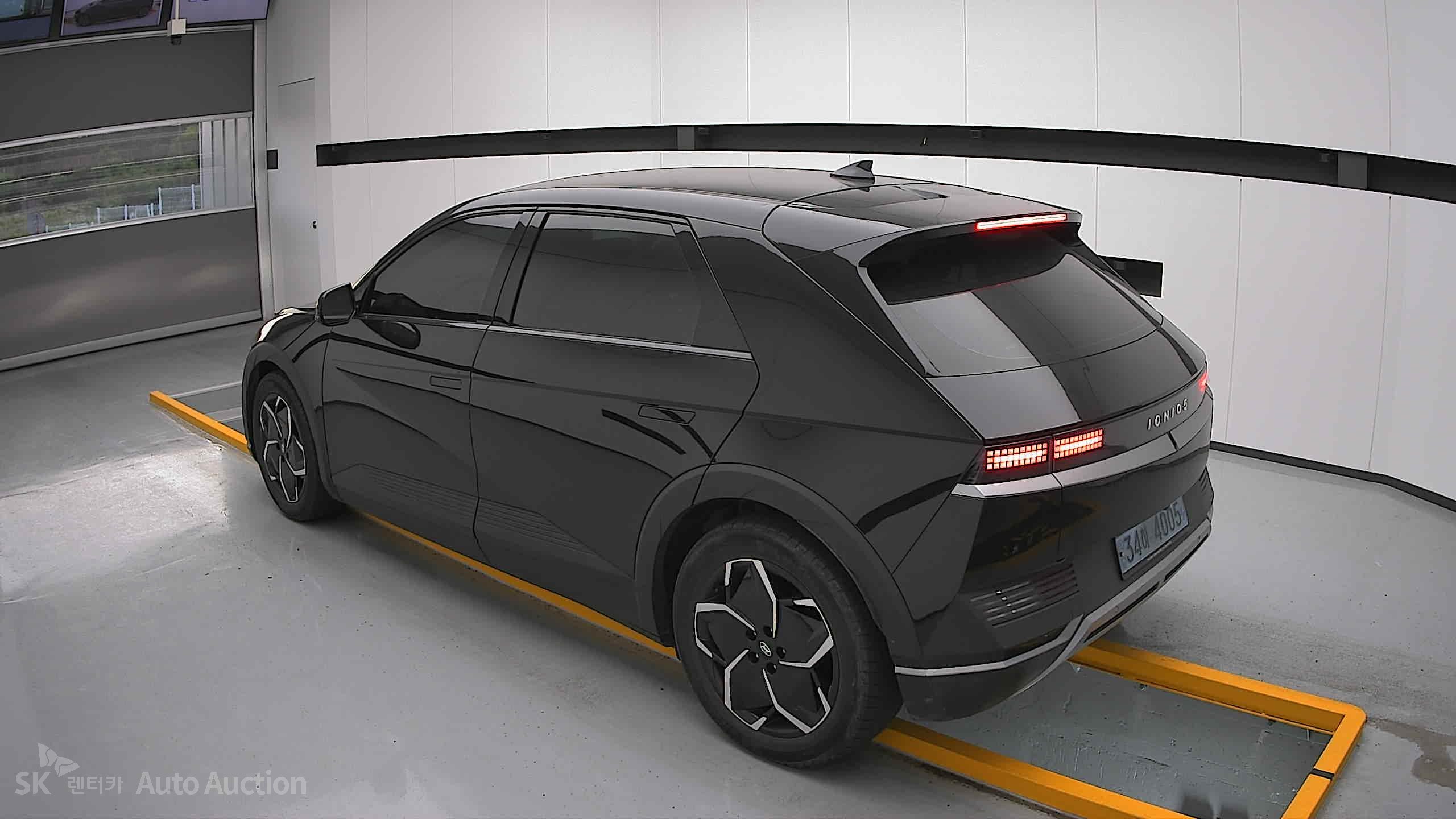 2022 - hyundai ioniq