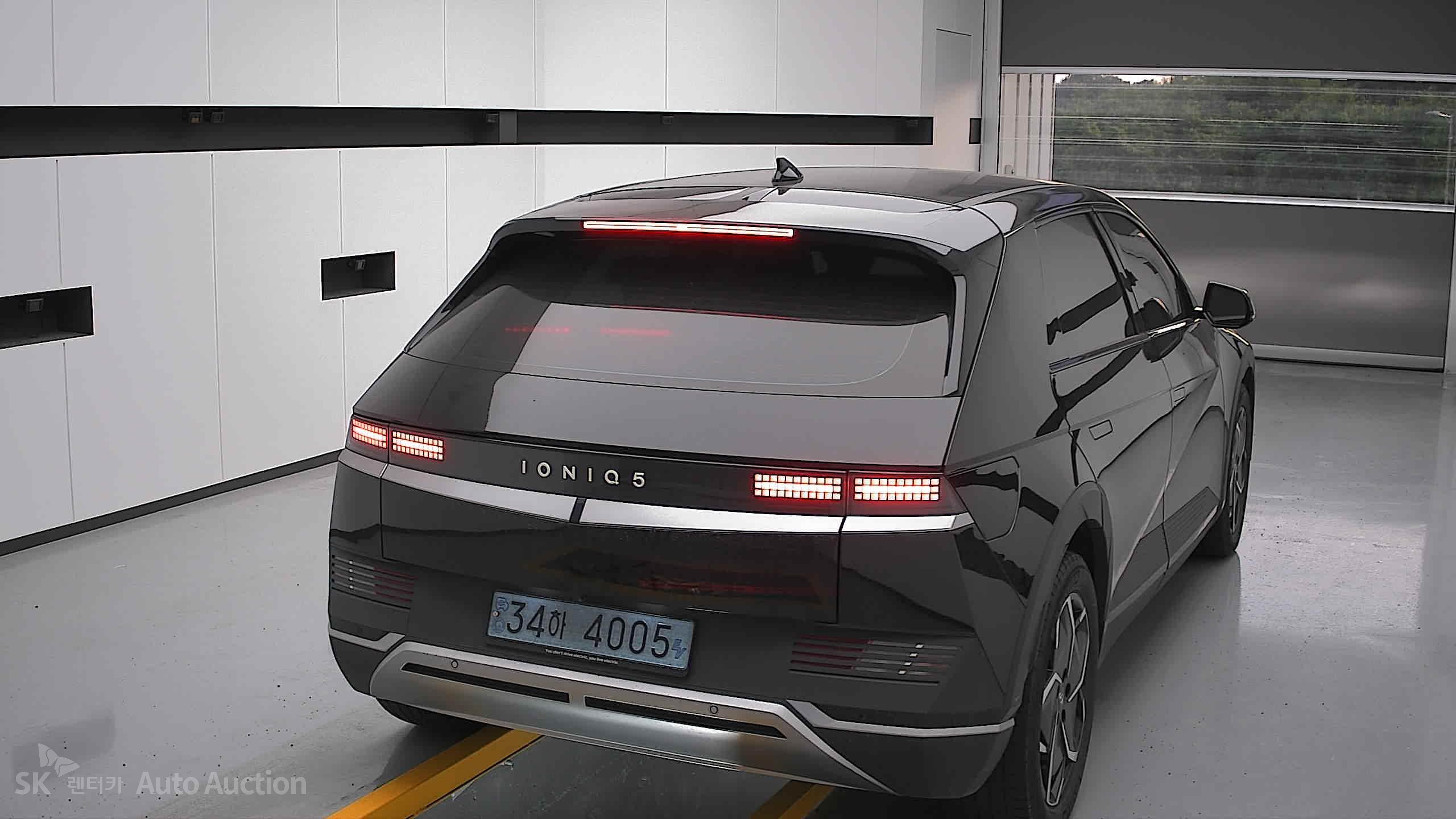 2022 - hyundai ioniq