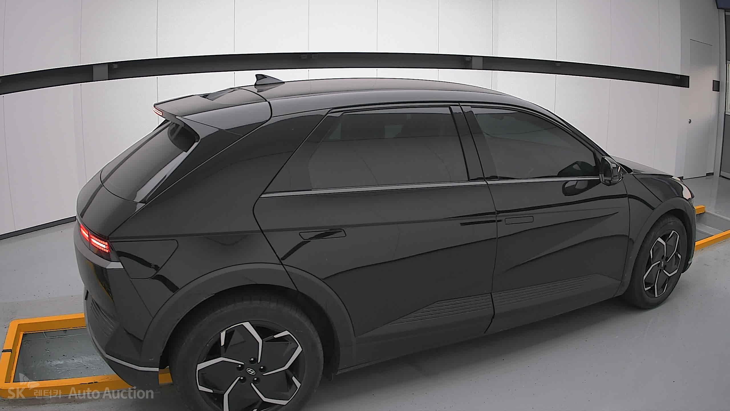 2022 - hyundai ioniq