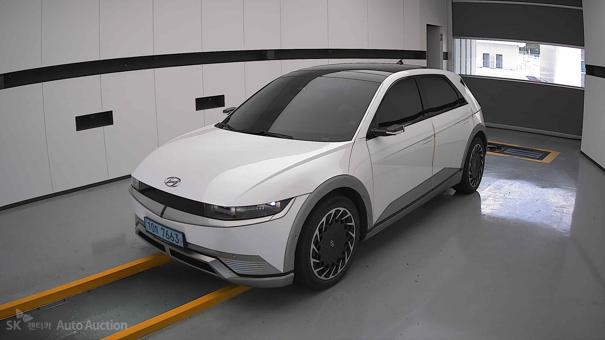 2023 - hyundai ioniq