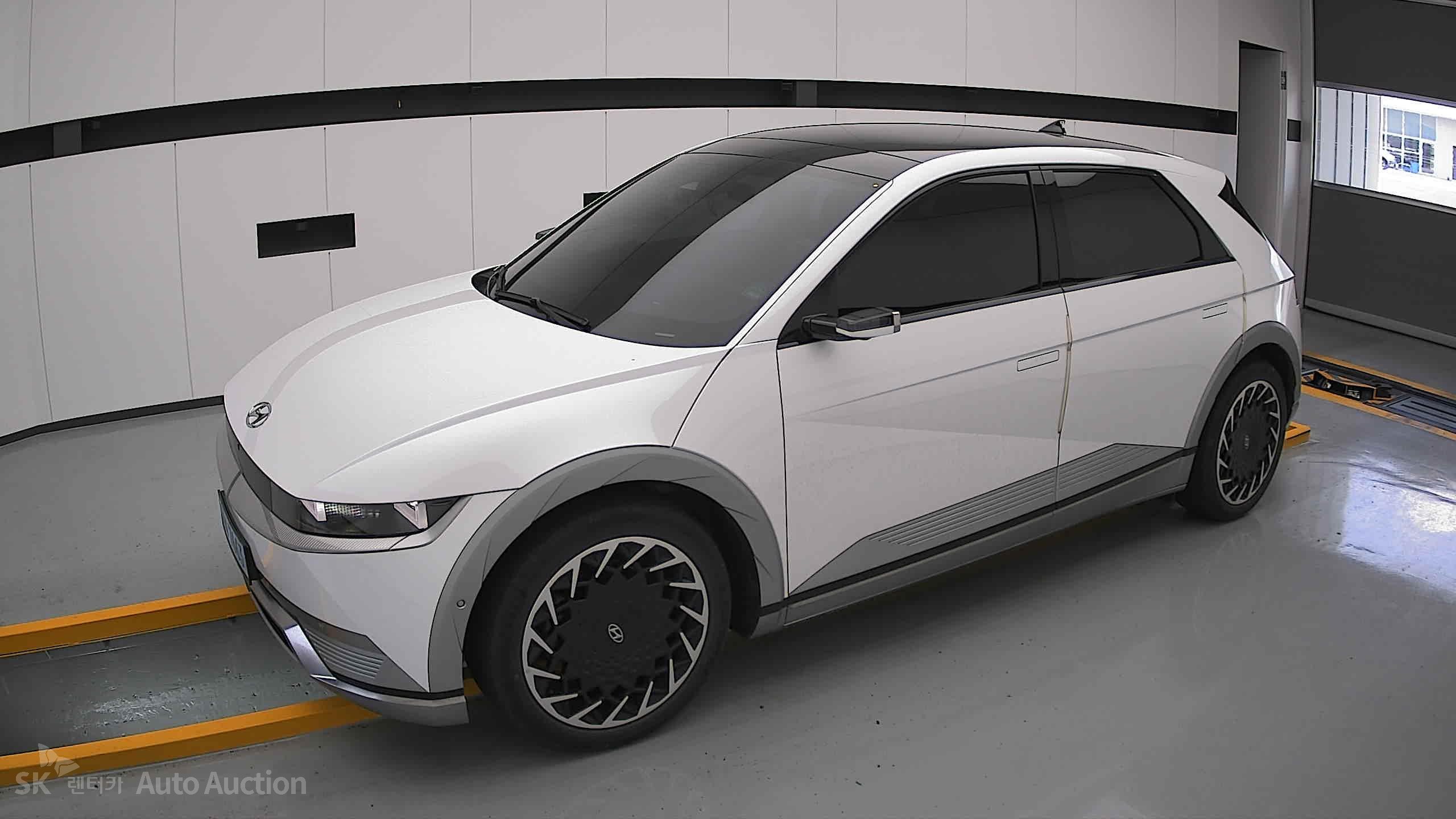 2023 - hyundai ioniq