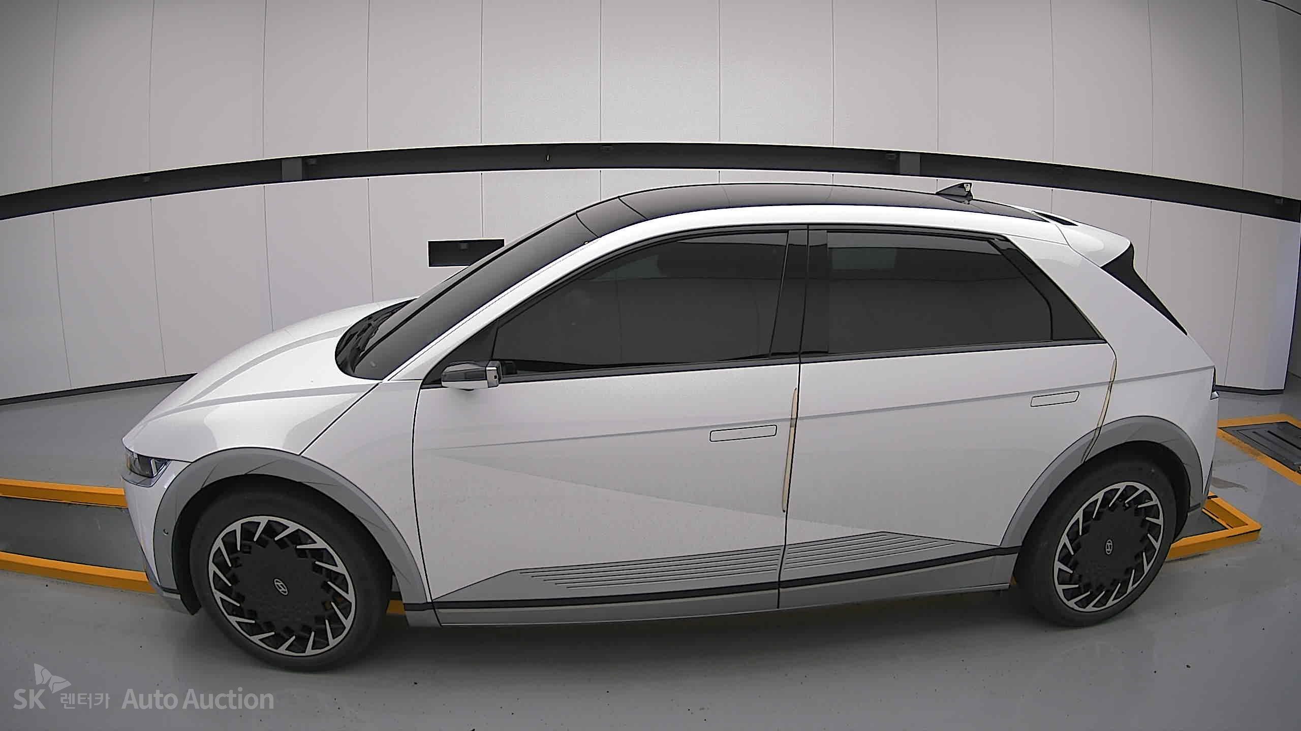 2023 - hyundai ioniq