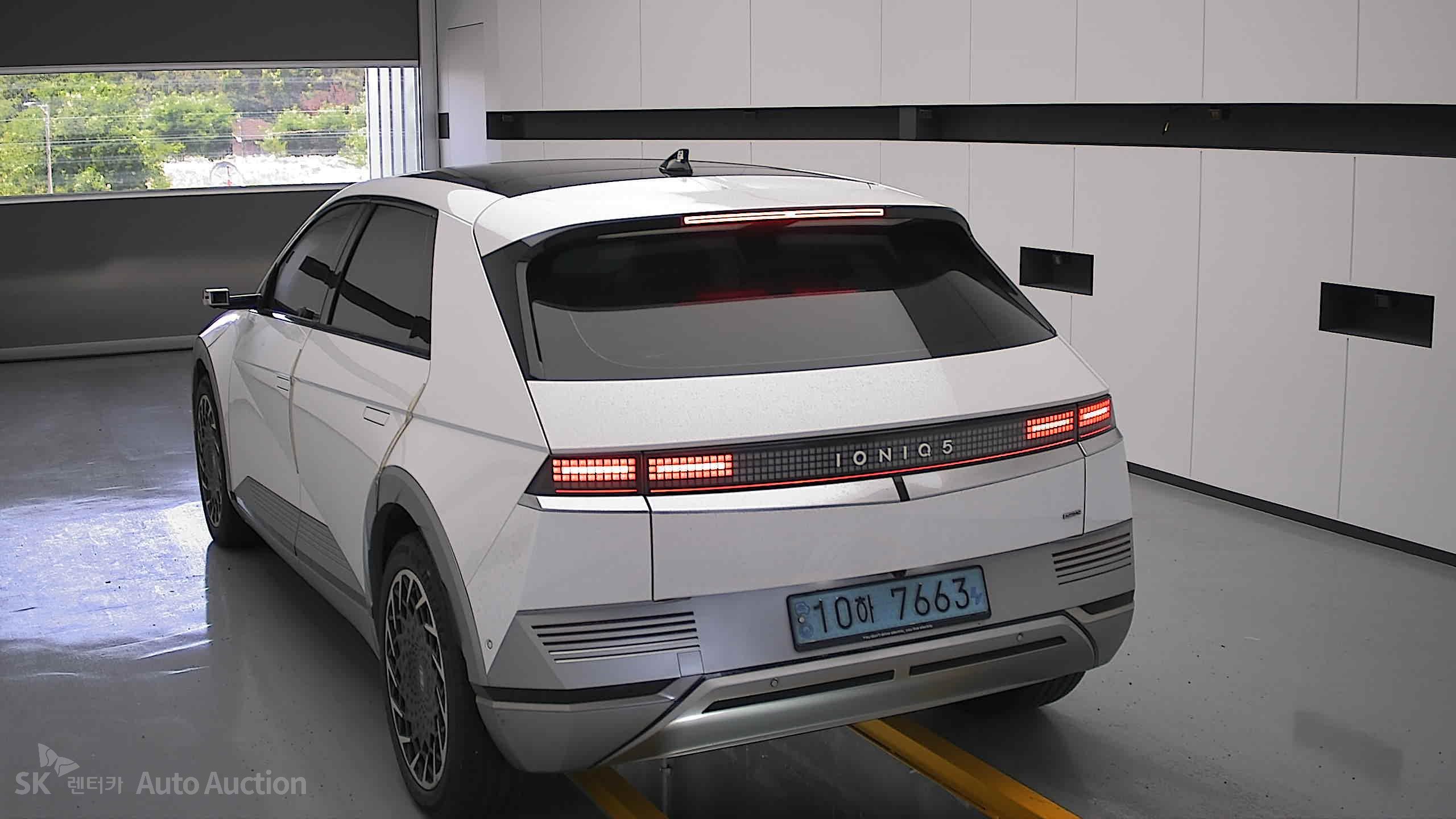 2023 - hyundai ioniq