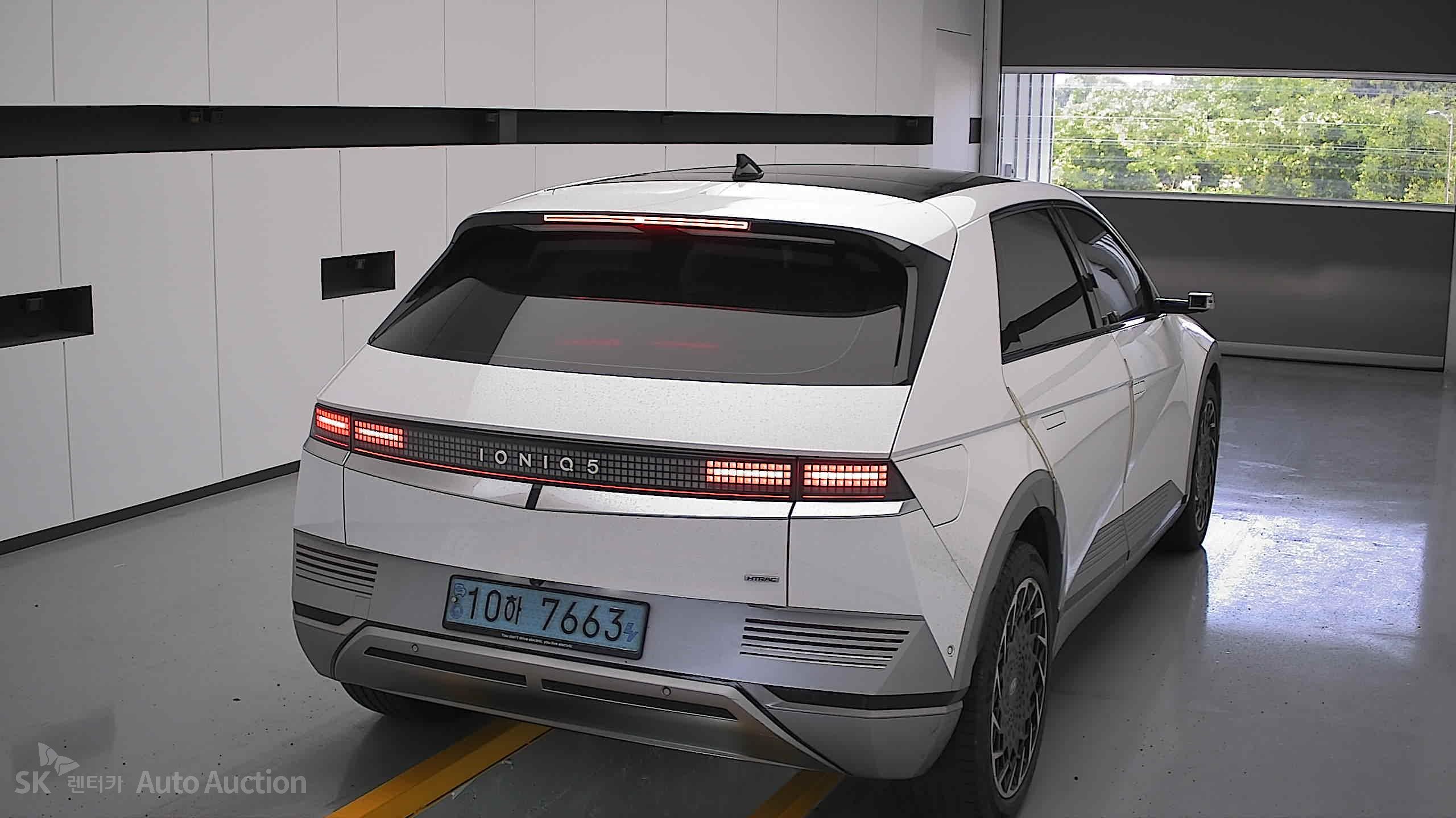 2023 - hyundai ioniq
