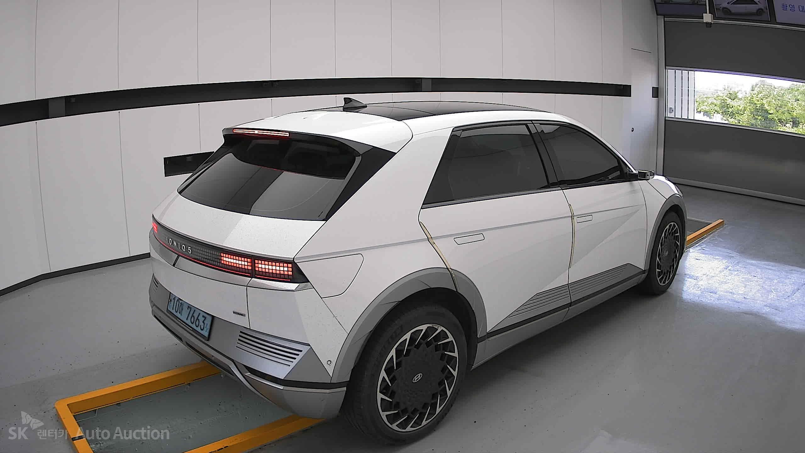 2023 - hyundai ioniq