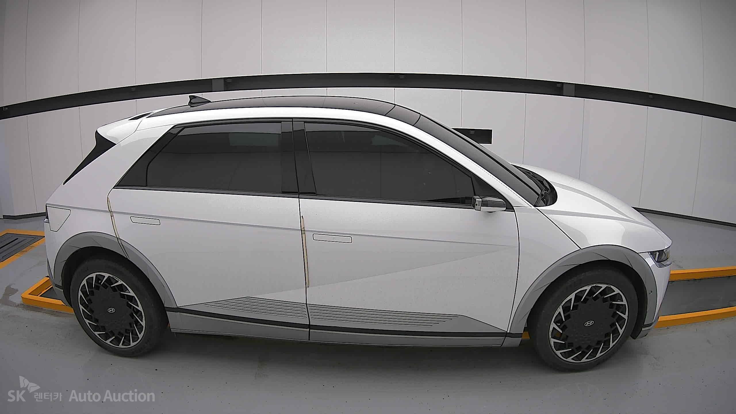 2023 - hyundai ioniq