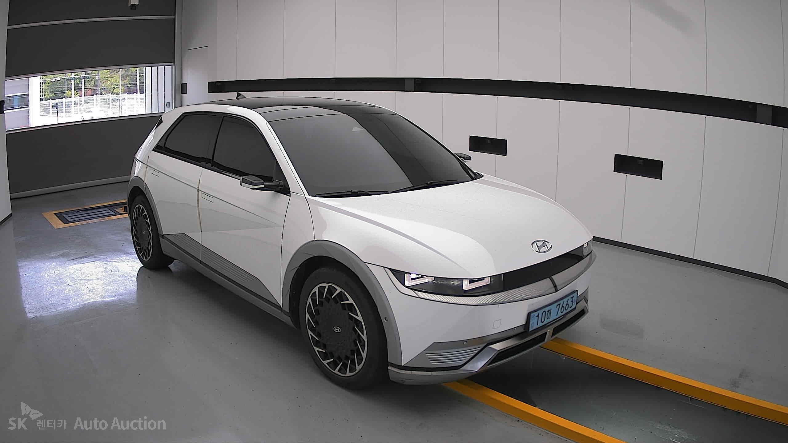 2023 - hyundai ioniq