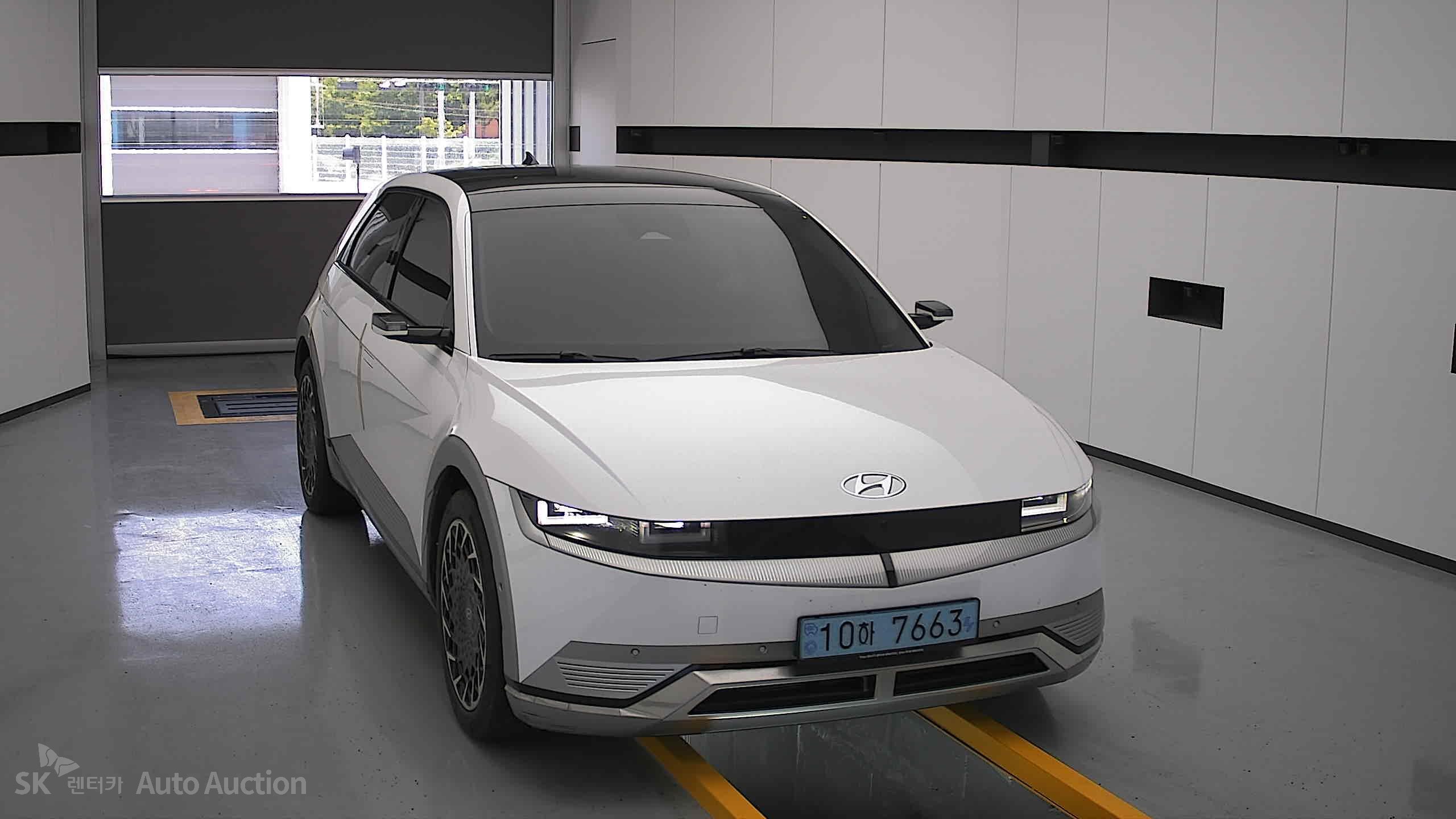 2023 - hyundai ioniq