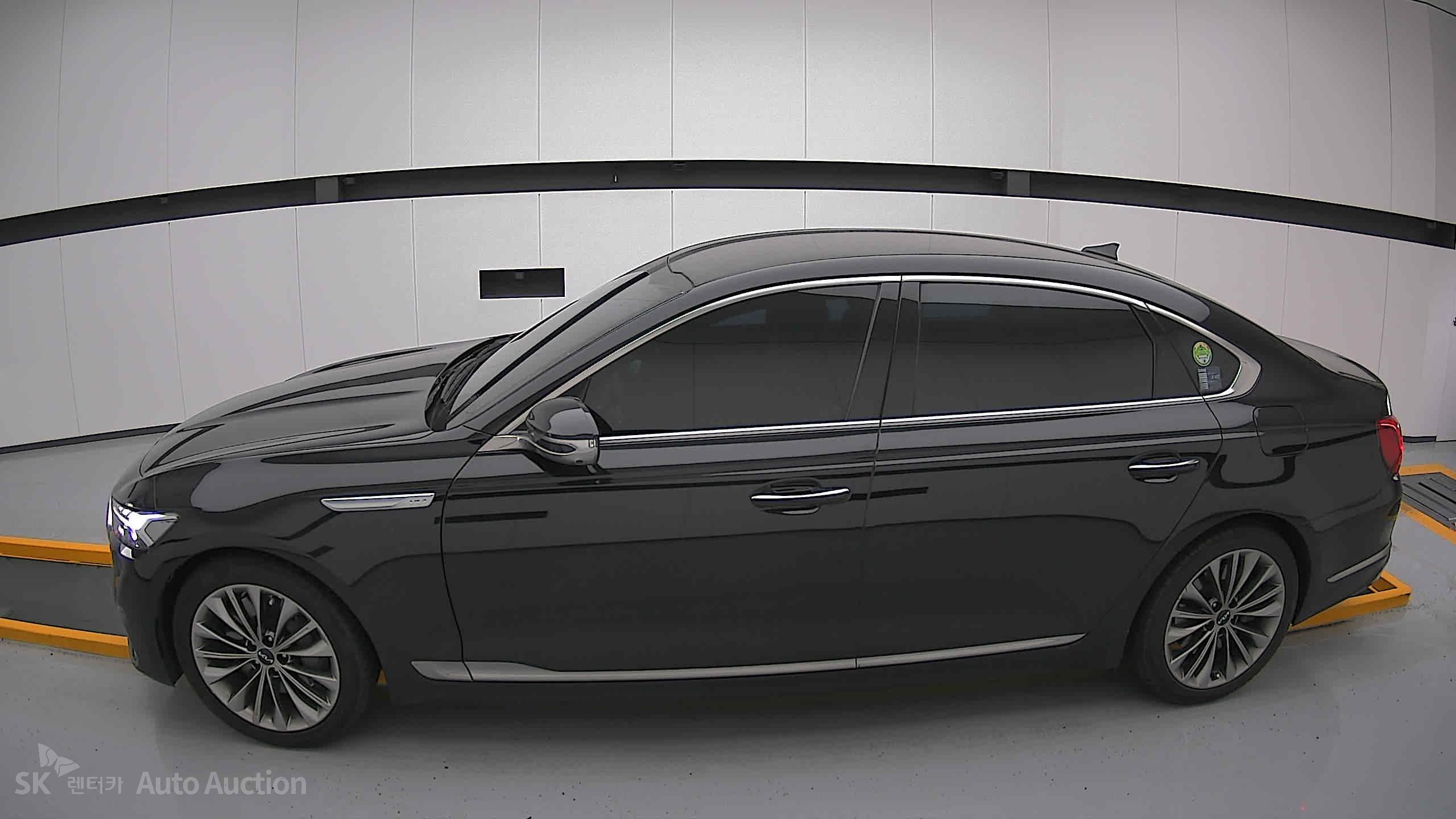 2022 - kia k9