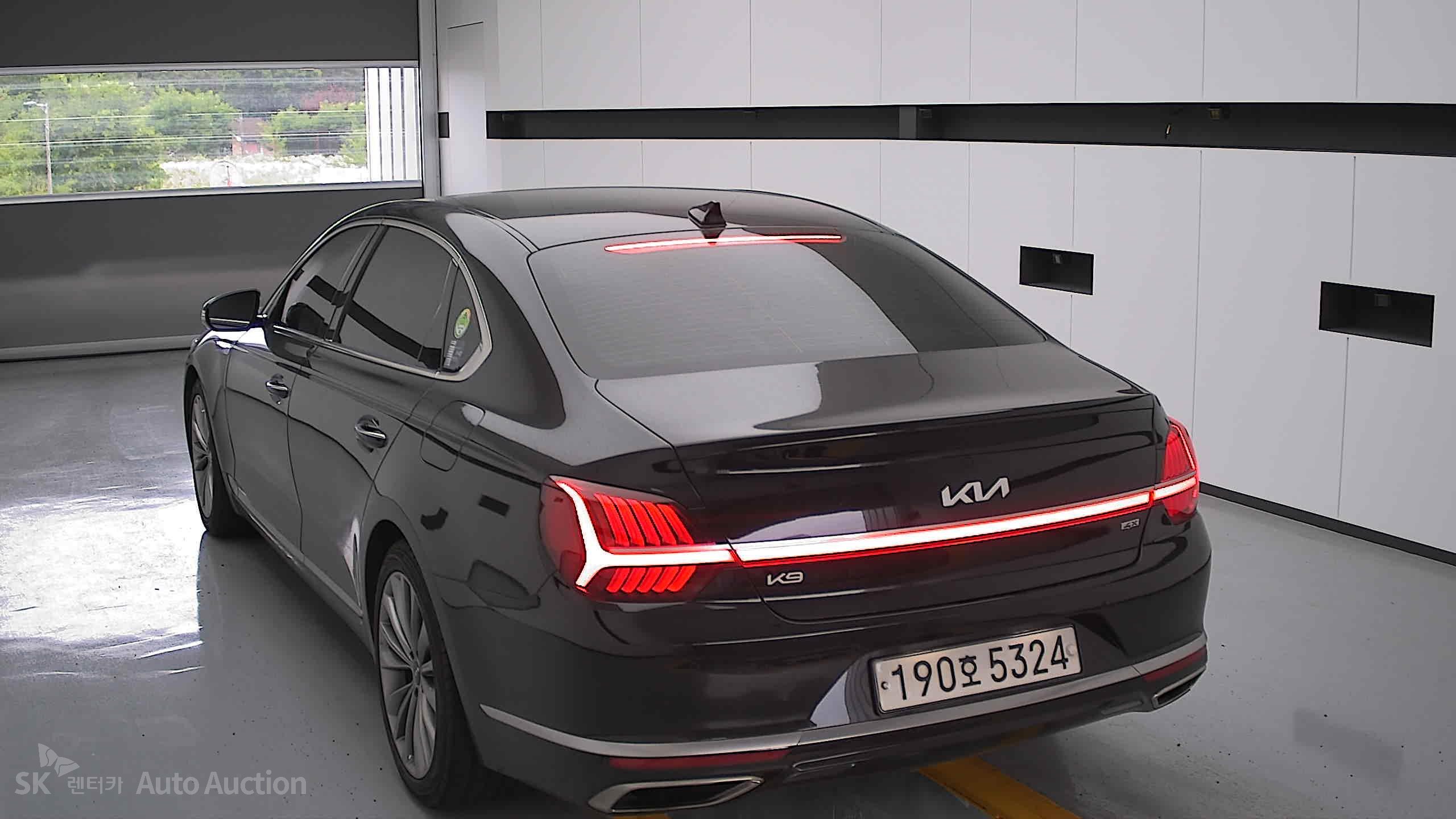 2022 - kia k9