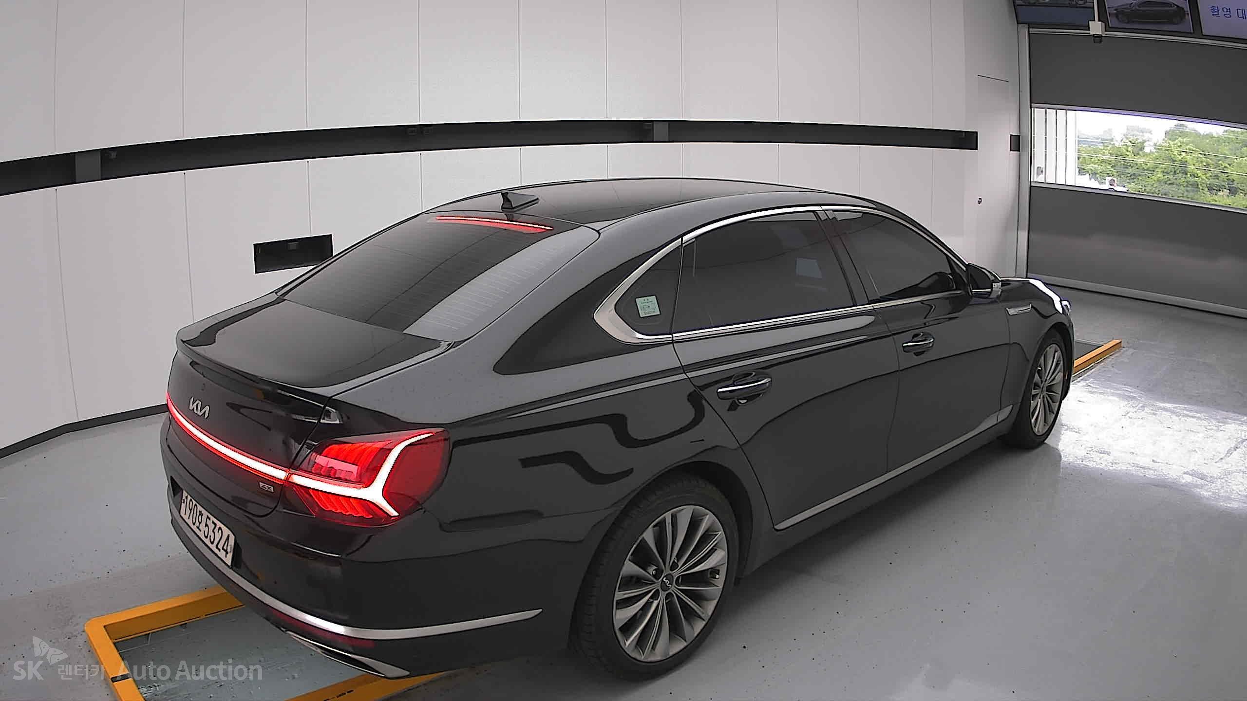 2022 - kia k9