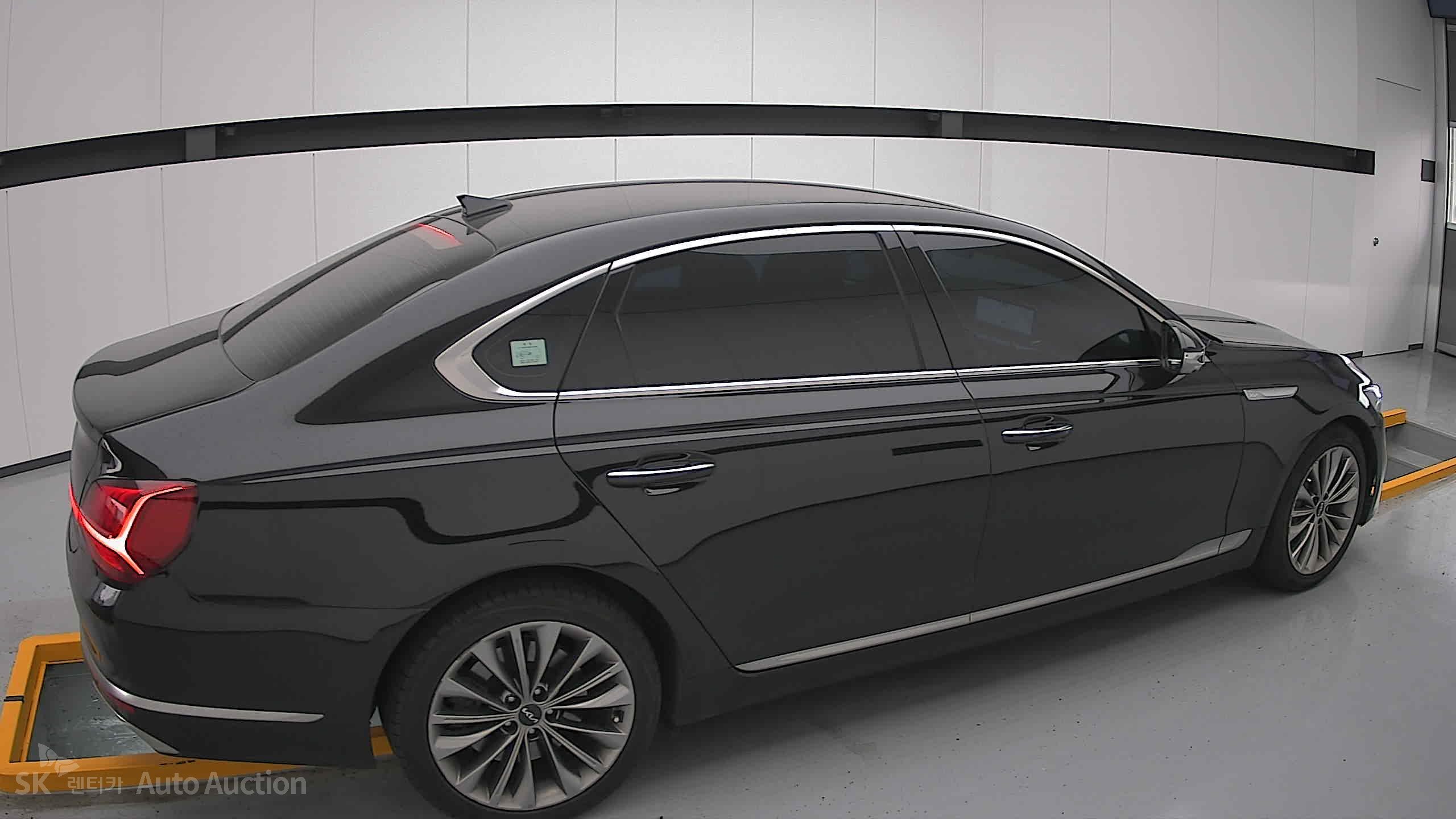 2022 - kia k9