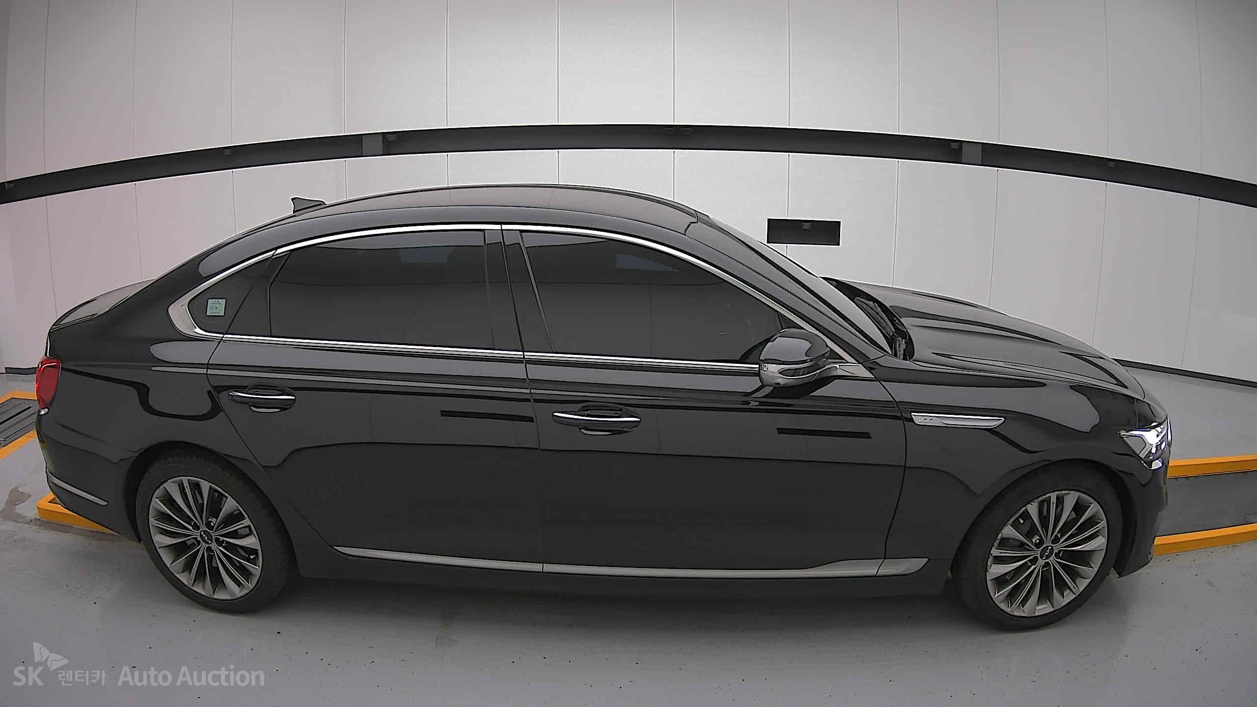 2022 - kia k9