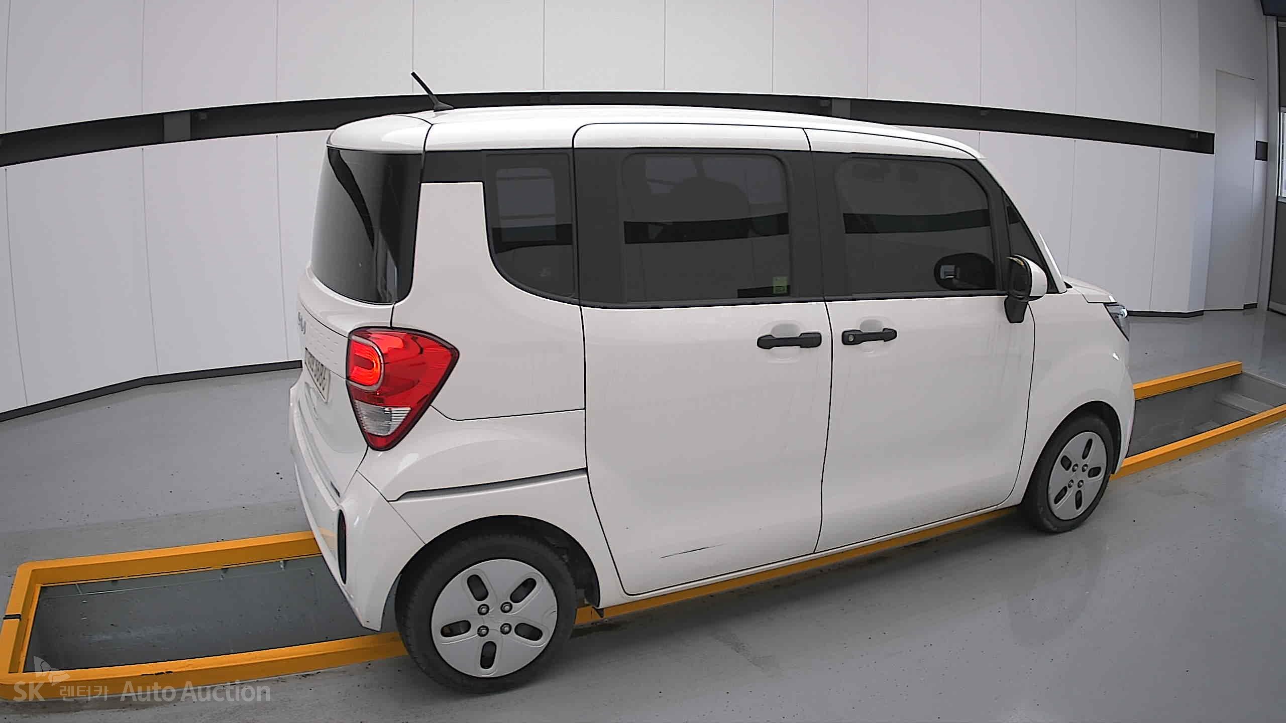 2022 - kia ray