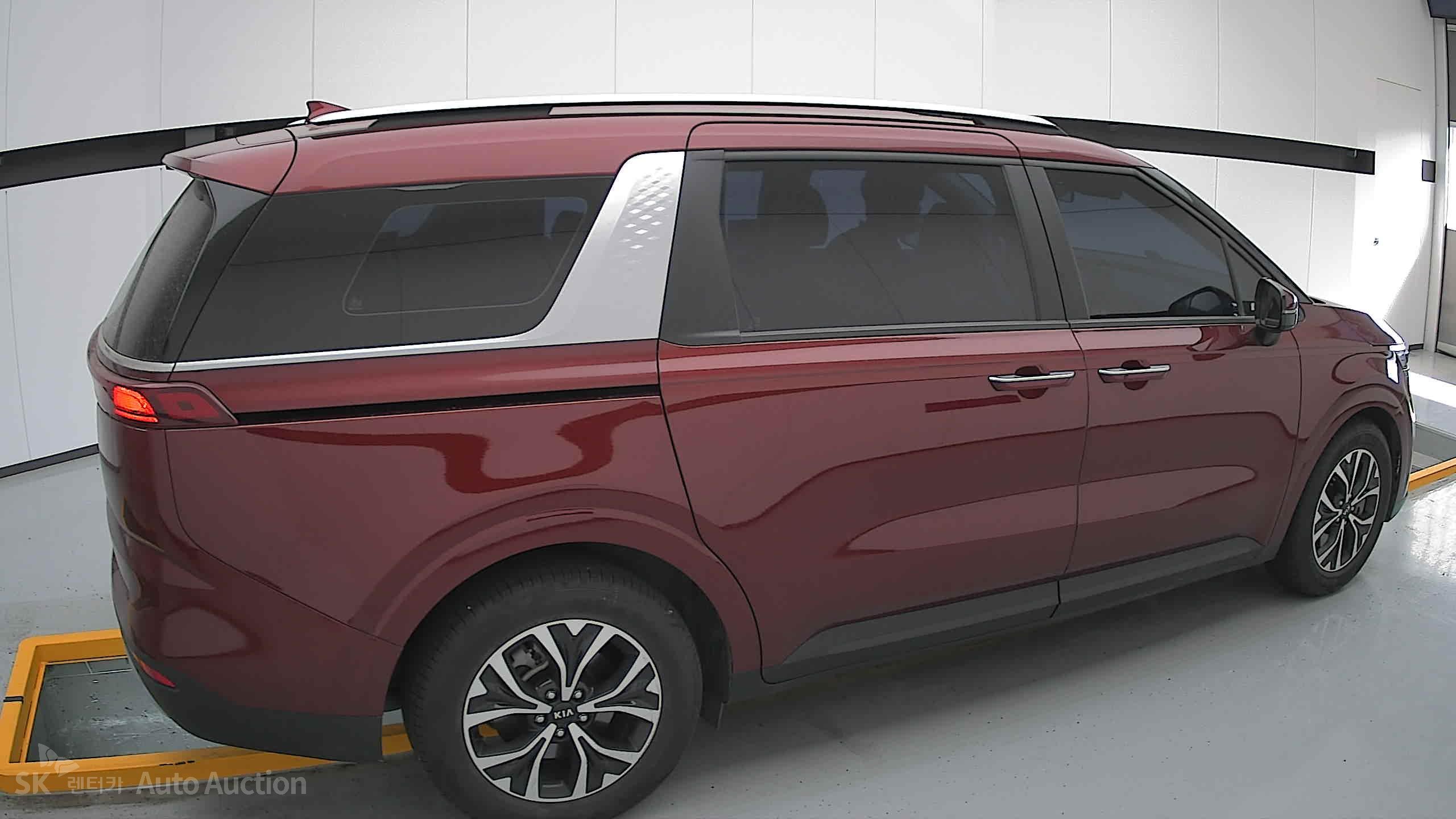2021 - kia carnival