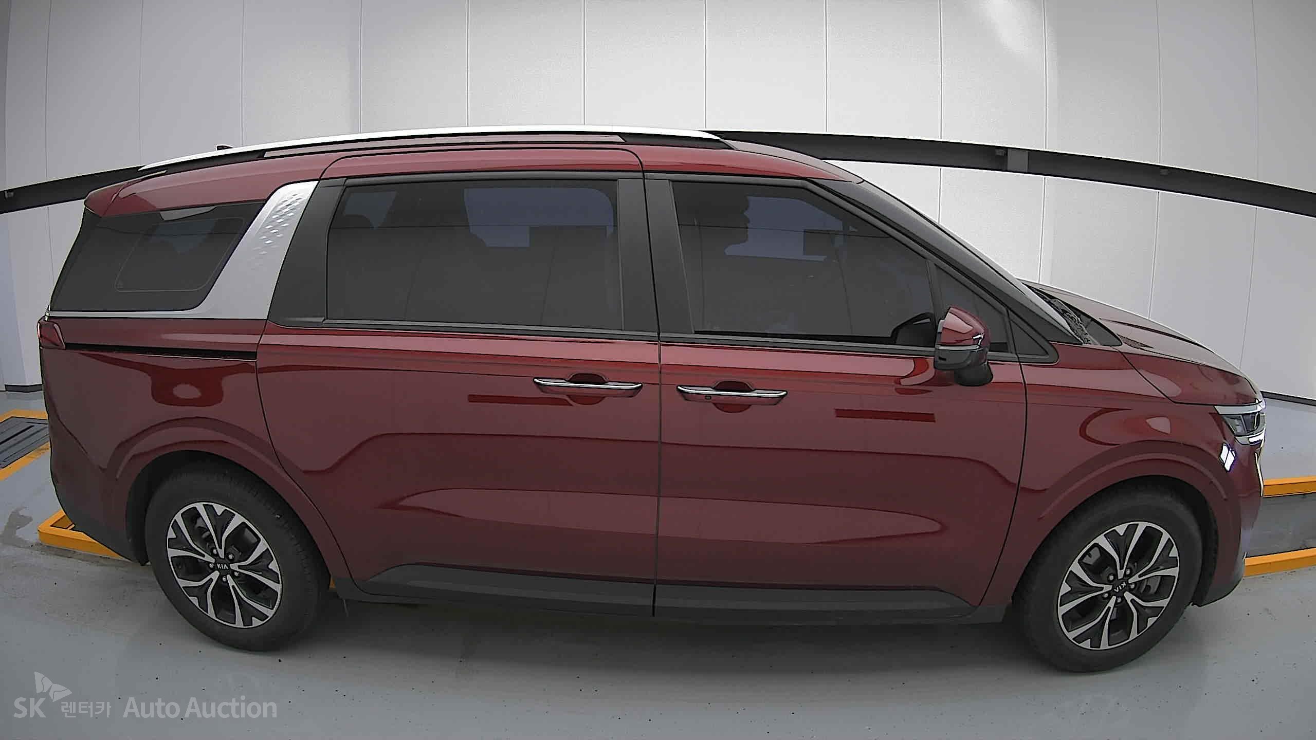 2021 - kia carnival