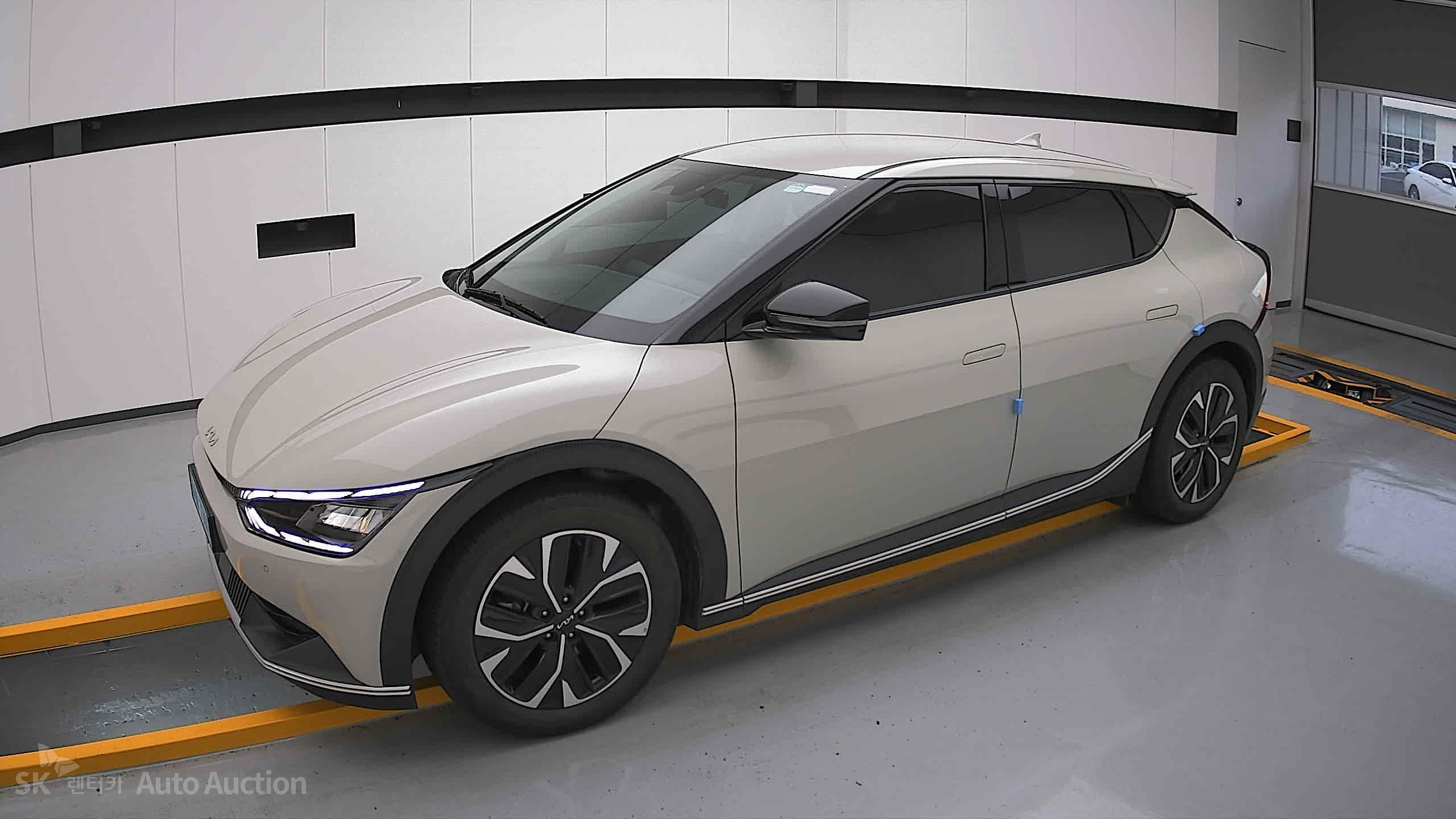 2023 - kia ev6