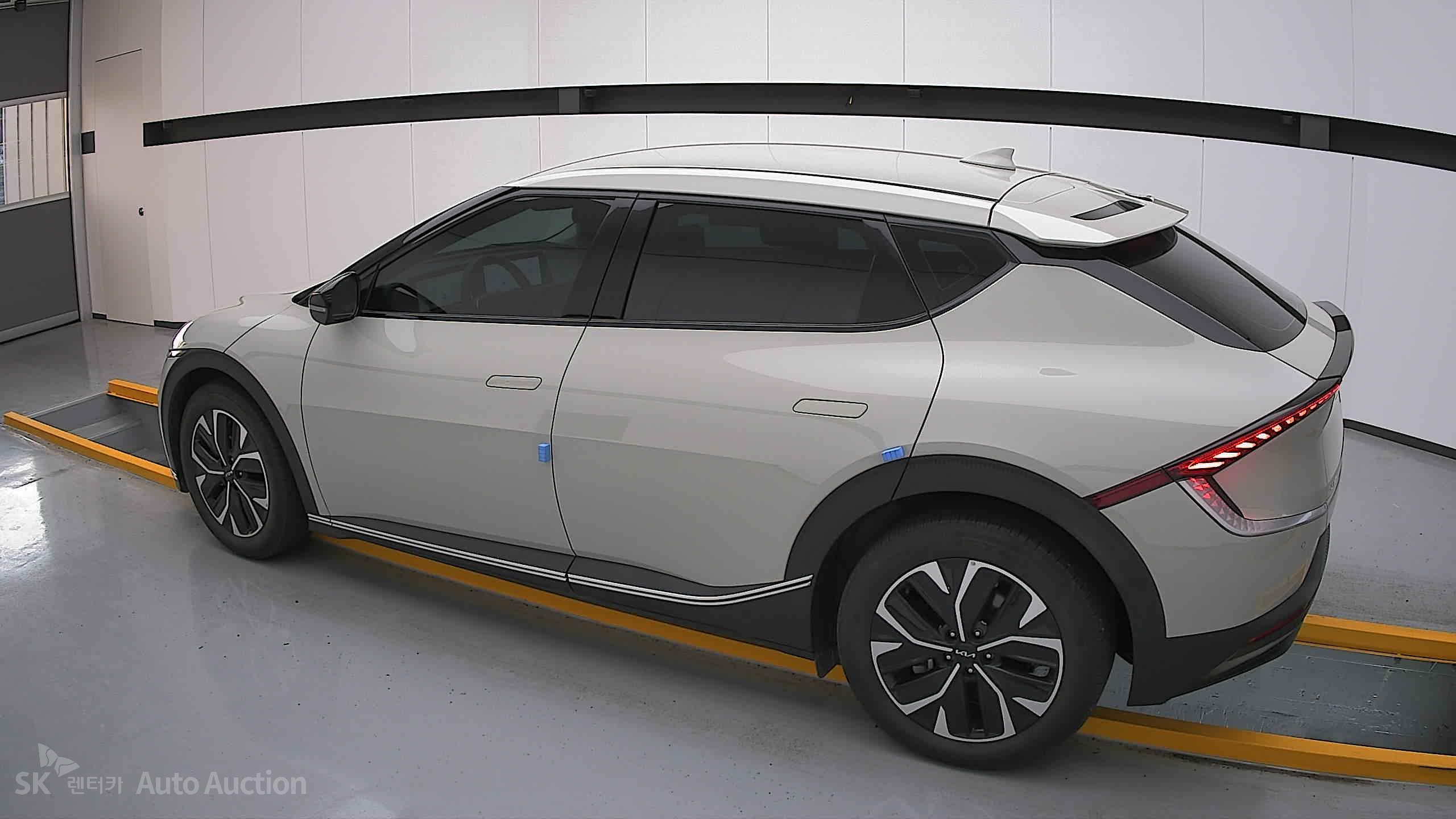 2023 - kia ev6